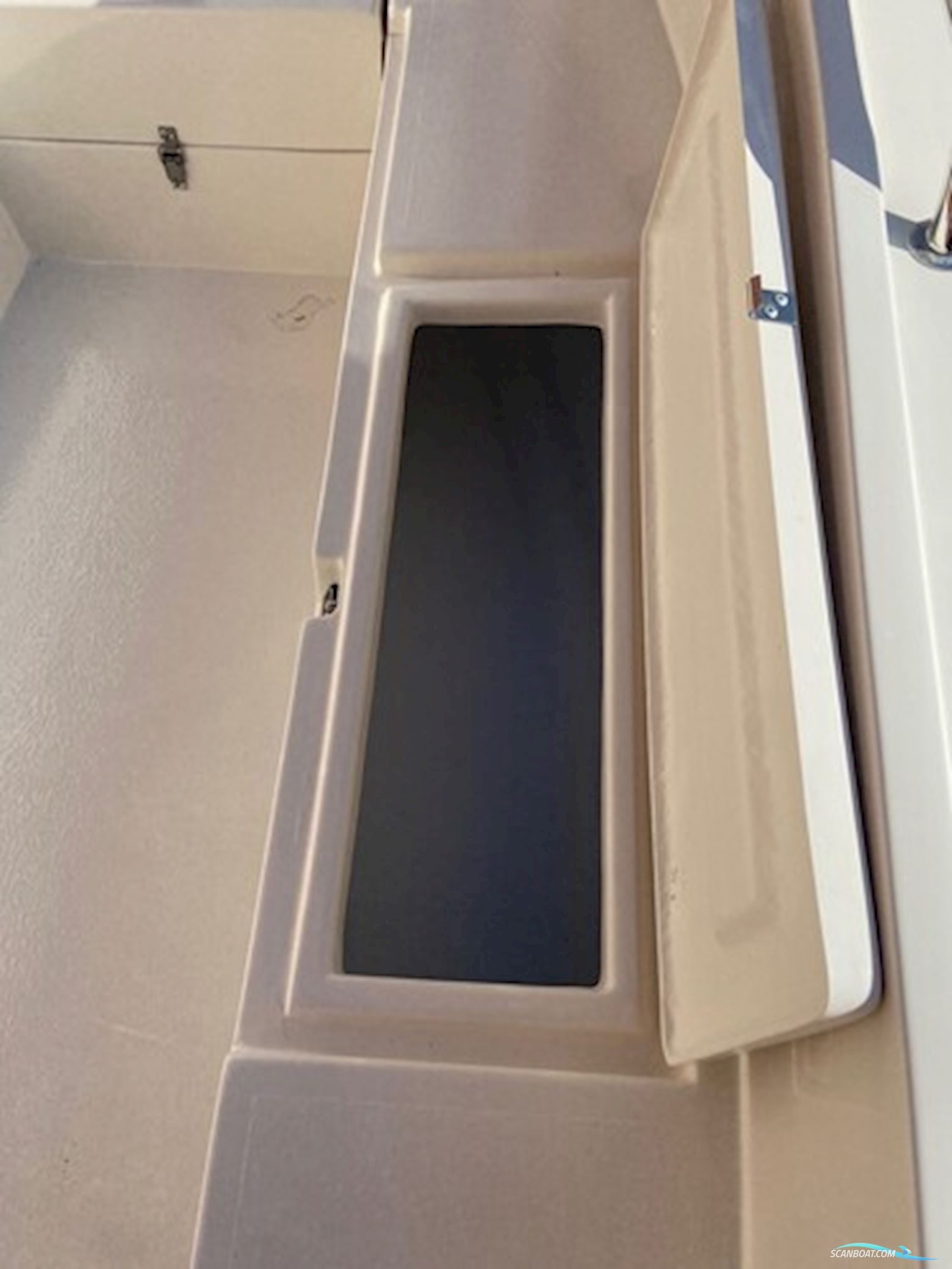 Sea Explorer 470 Premium m/Mercury F20 hk ELPT 4-takt EFI - KAMPAGNE !