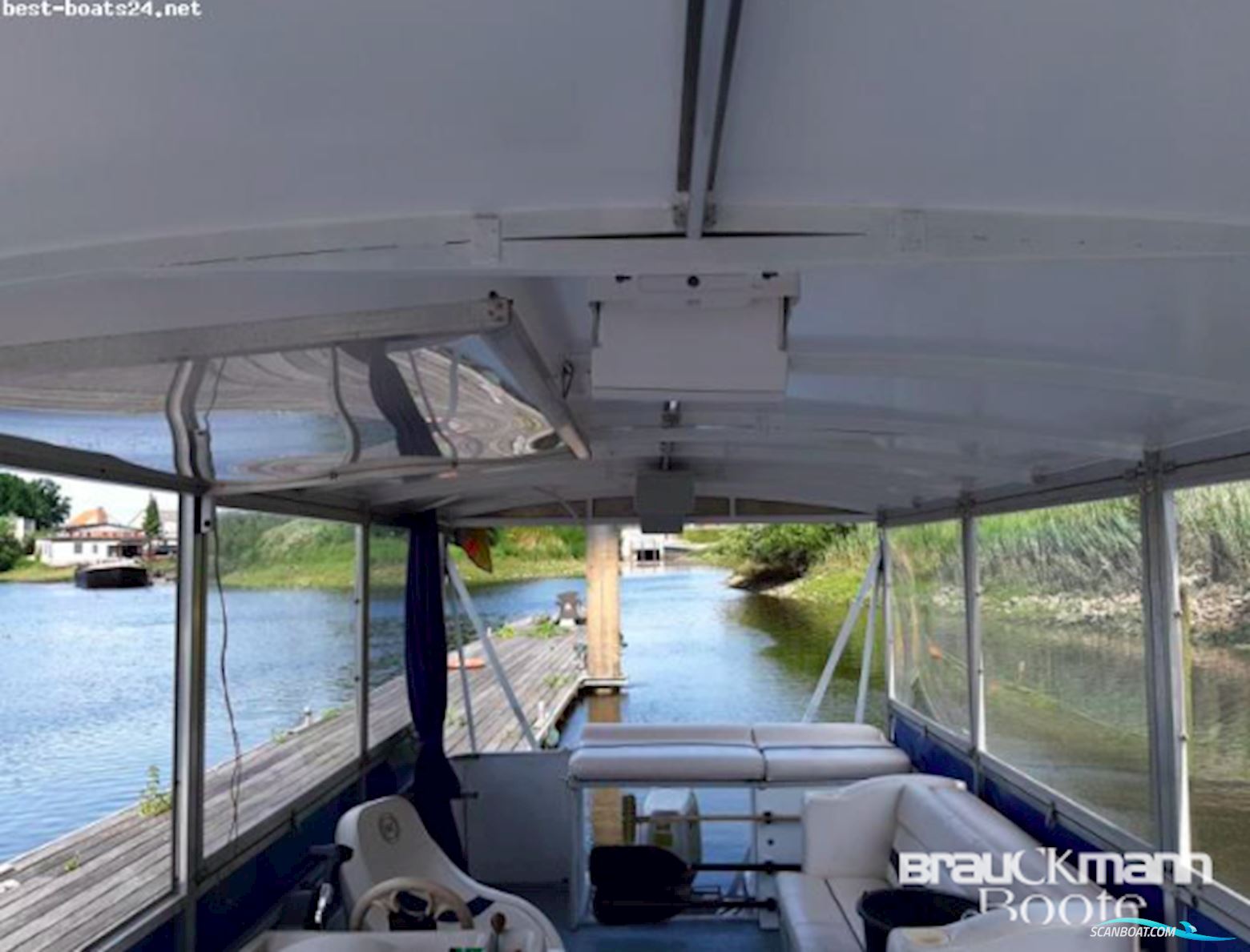 Sea Hunt Pontoon Boats Modell