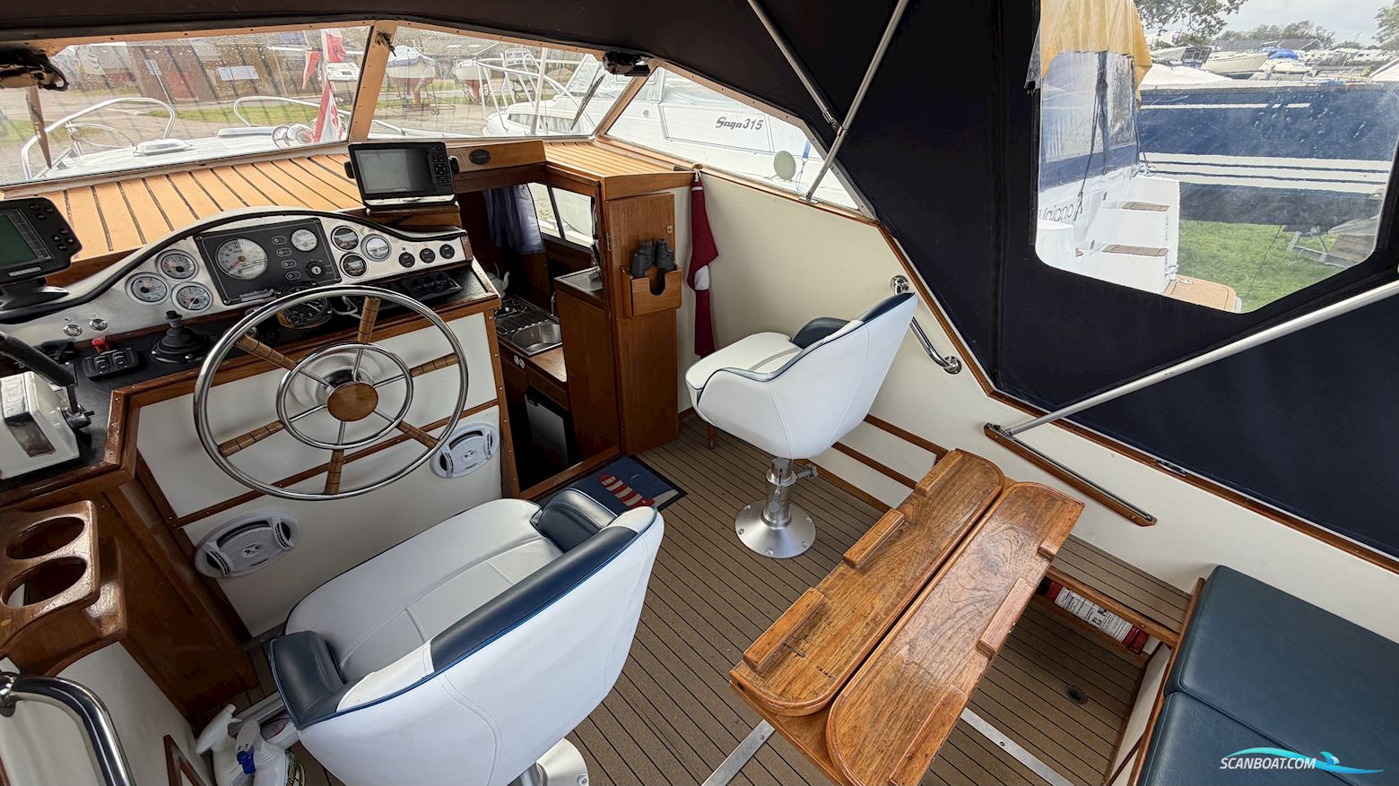 SEA MASTER 813