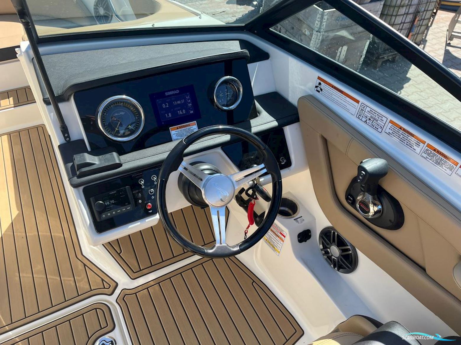 Sea Ray  210 SPX Outboard