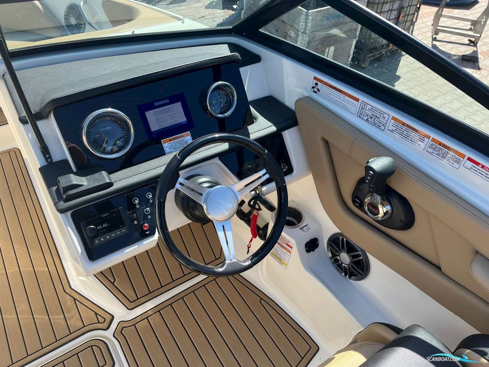 Sea Ray  210 SPX Outboard