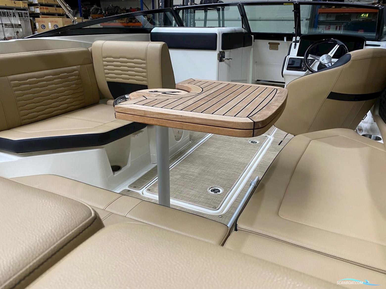 Sea Ray  230 SPX Bowrider