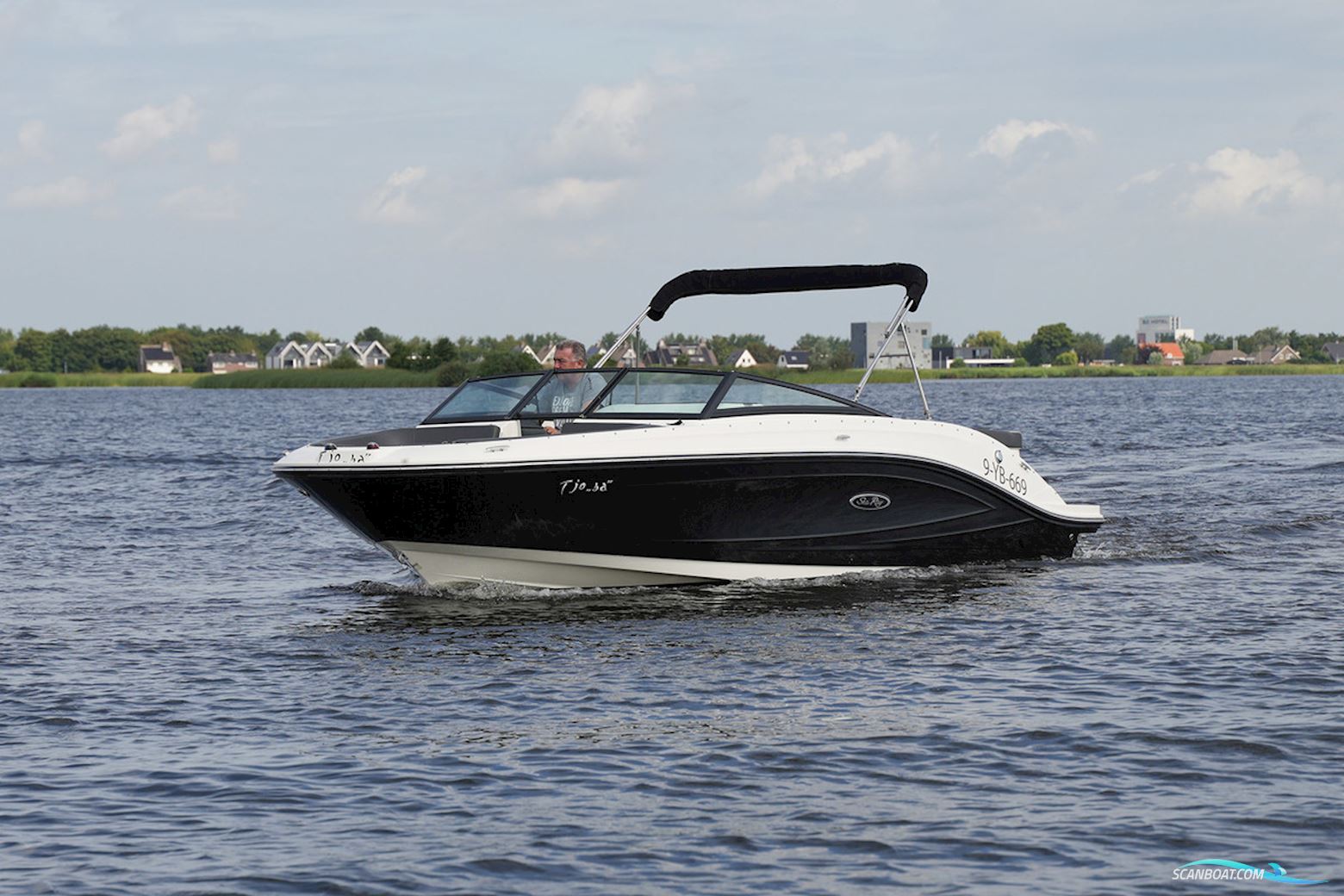 Sea Ray  SPX 230