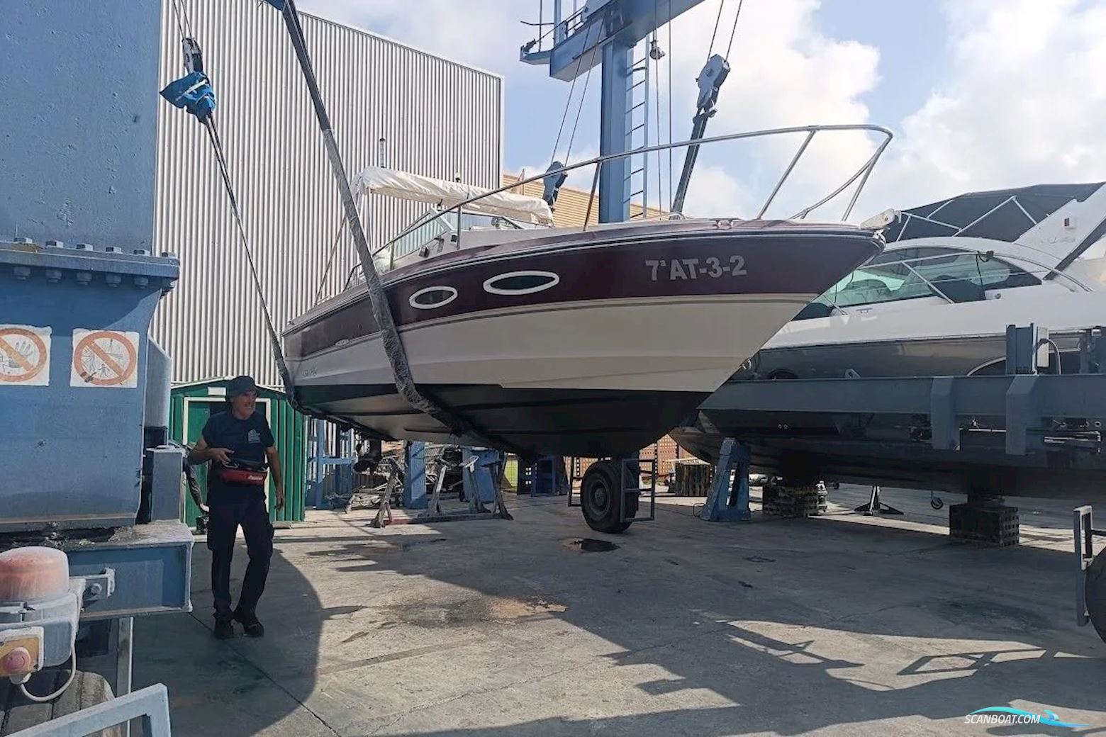 Sea Ray 210