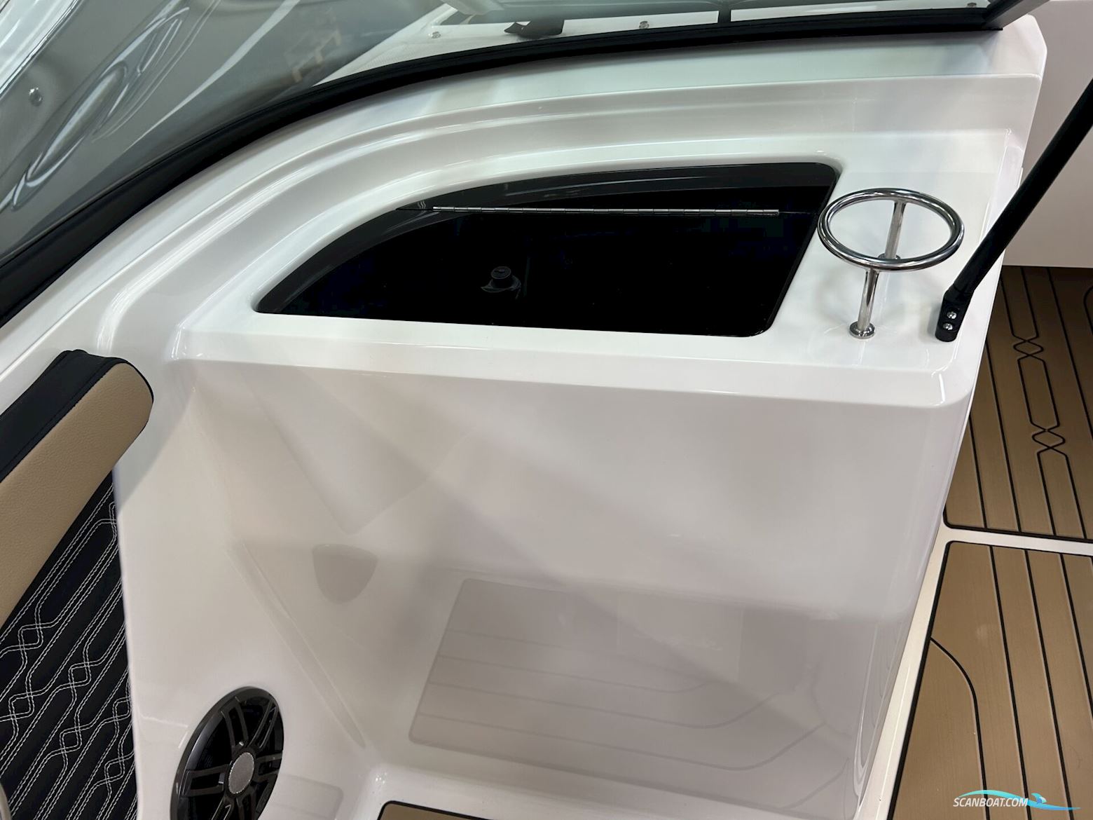 Sea Ray 210 SPX IB