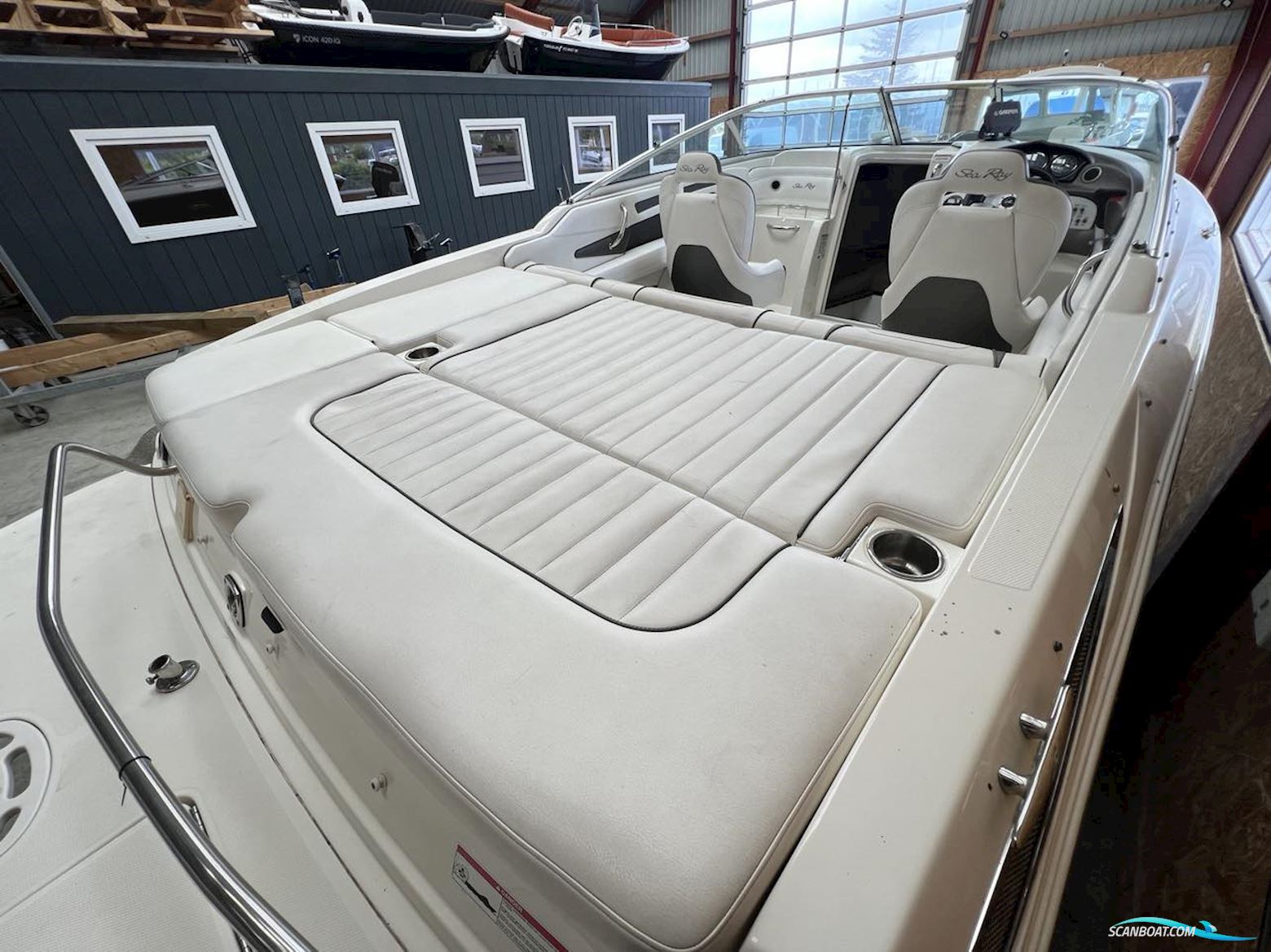 Sea Ray 220 Sun Sport