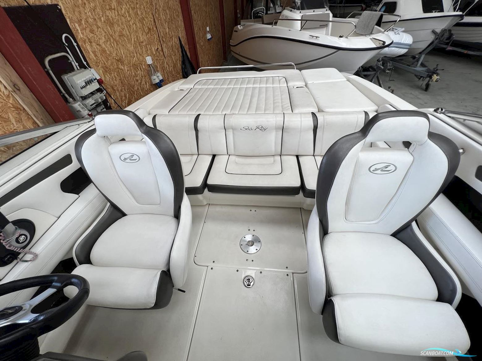 Sea Ray 220 Sun Sport