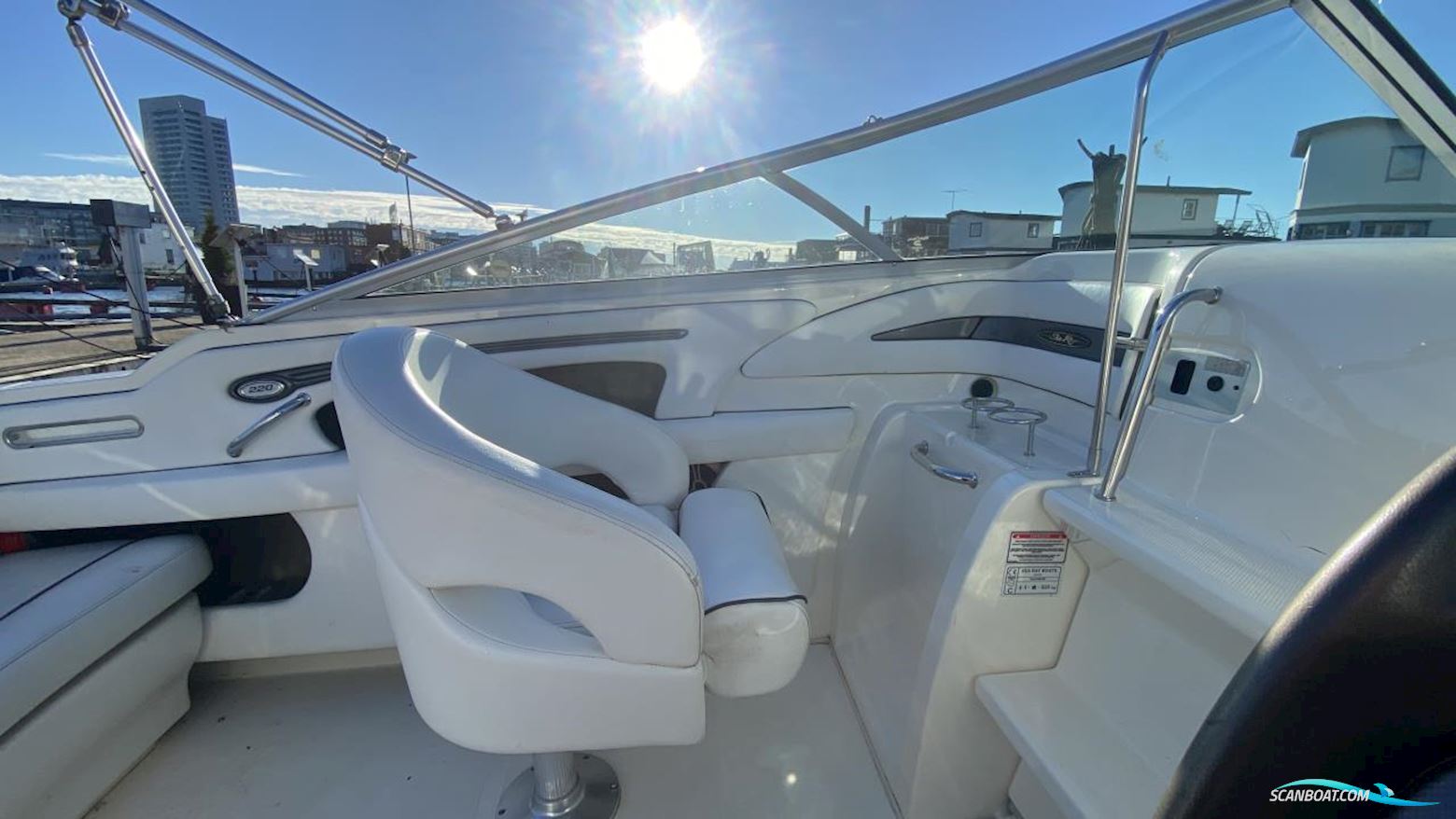Sea Ray 220 SUN SPORT