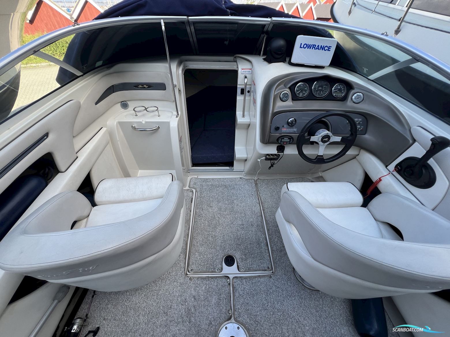 Sea Ray 220 Sunsport