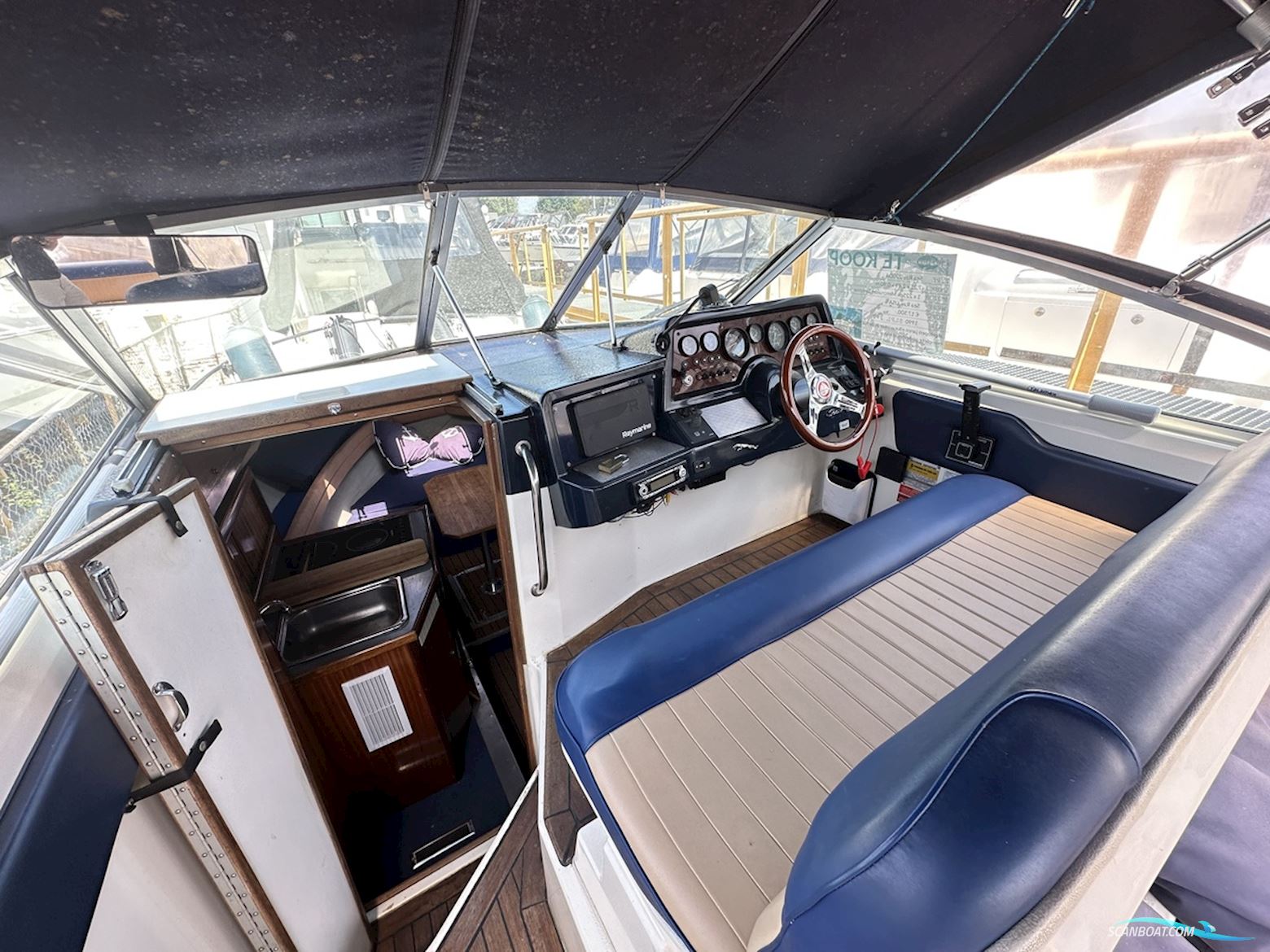 Sea Ray 220DA