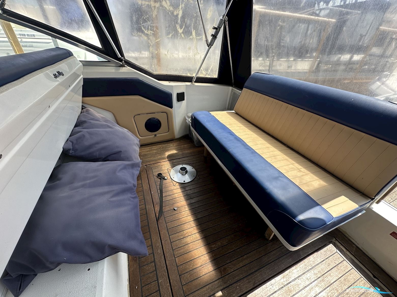Sea Ray 220DA