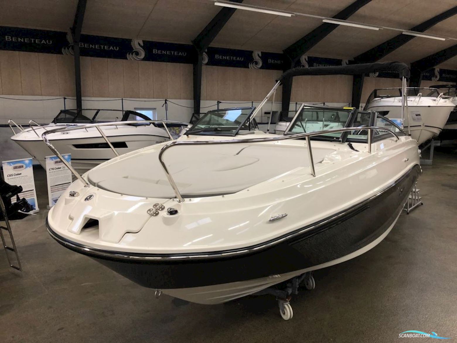 Sea Ray 230 Sun Sport OB – Solgt