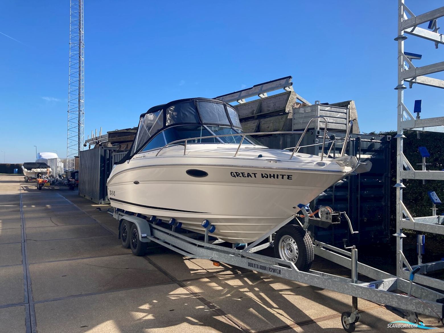 Sea Ray 235 Weekender