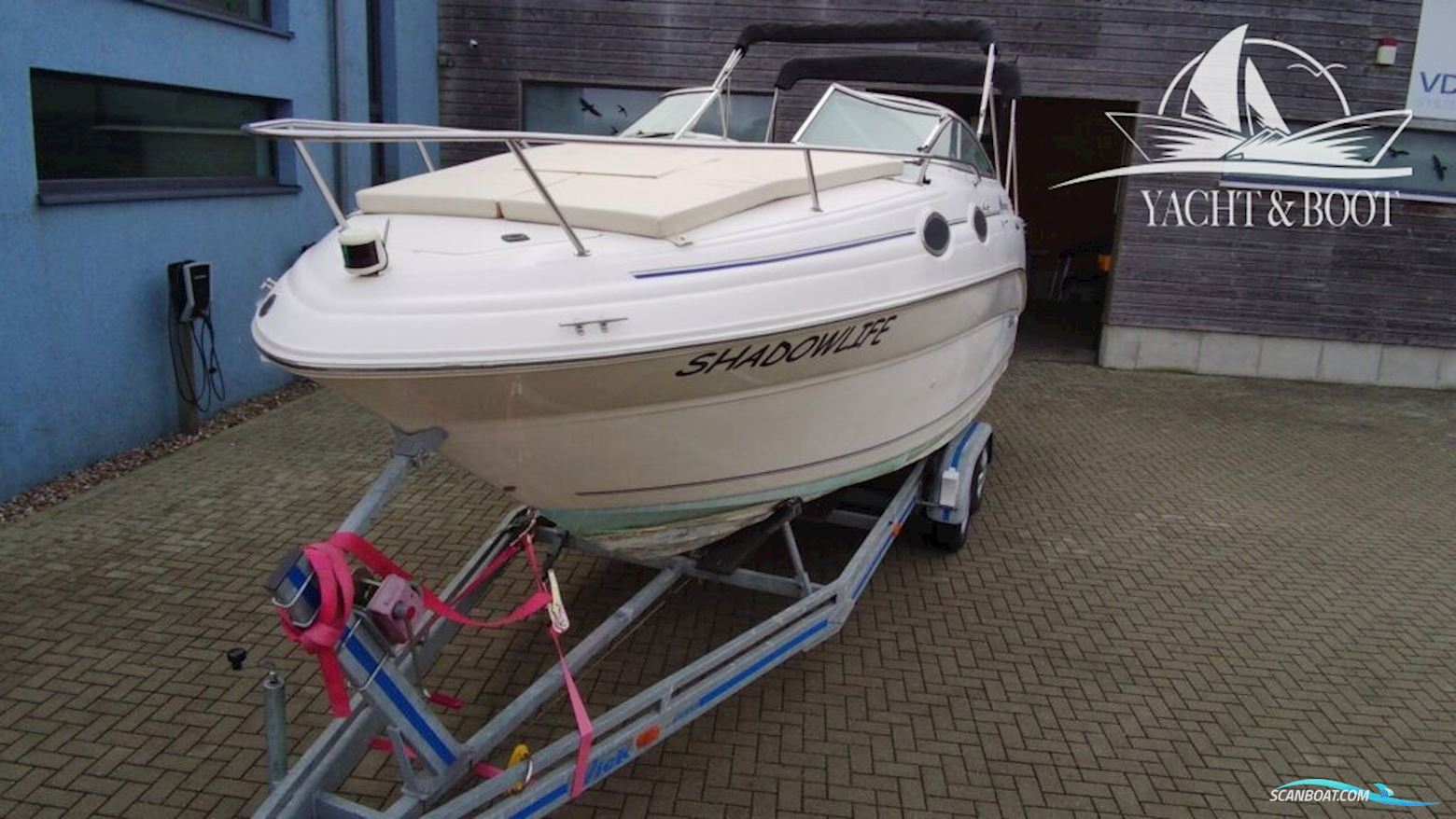 Sea Ray 240 DA Sundancer