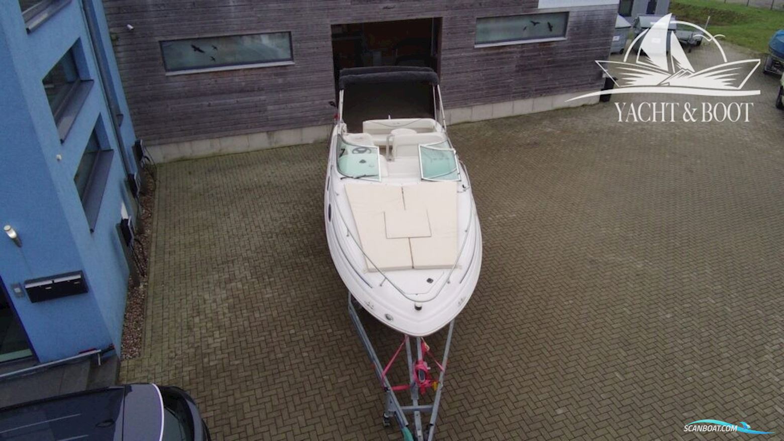 Sea Ray 240 DA Sundancer