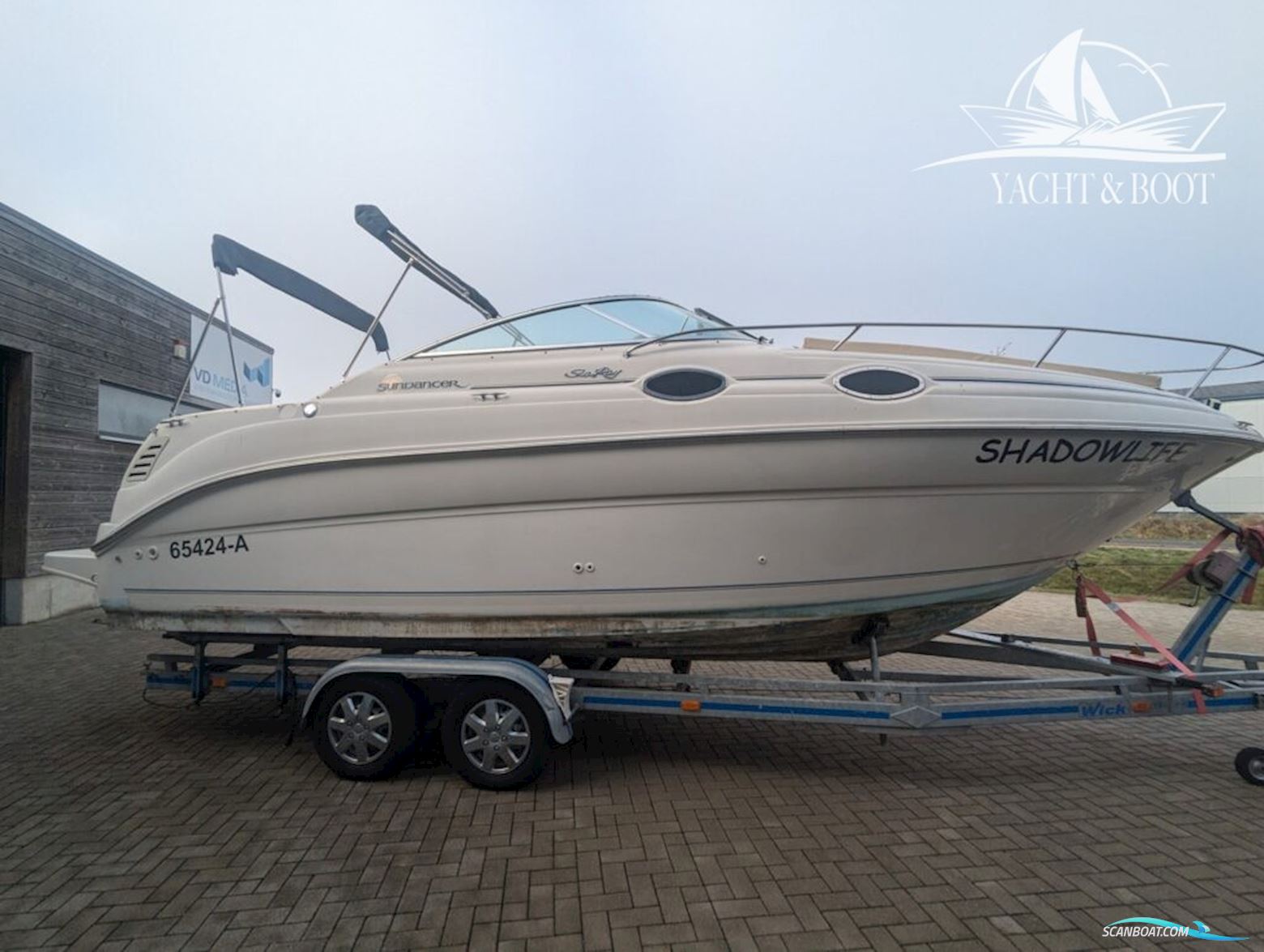 Sea Ray 240 DA Sundancer