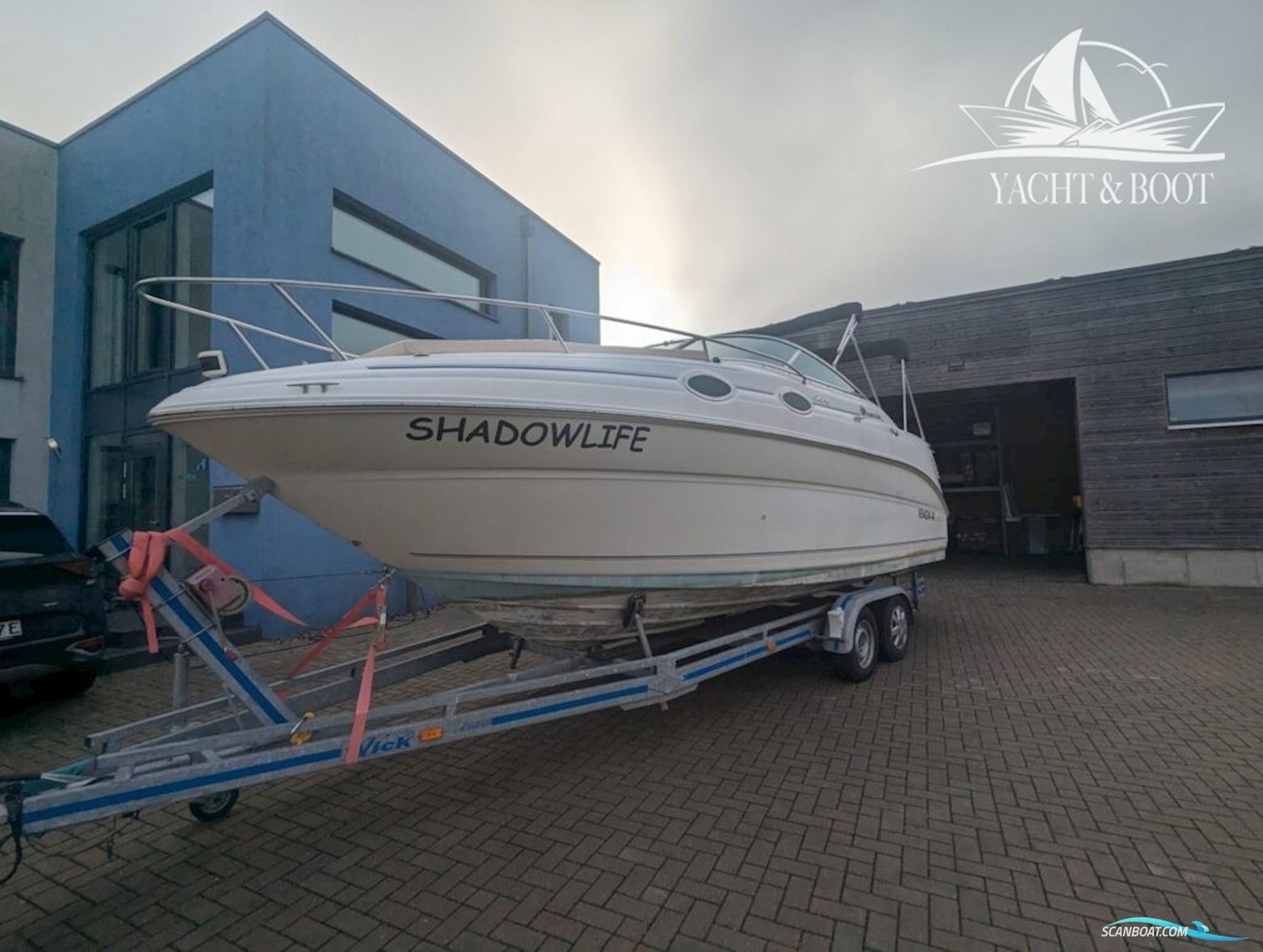 Sea Ray 240 DA Sundancer