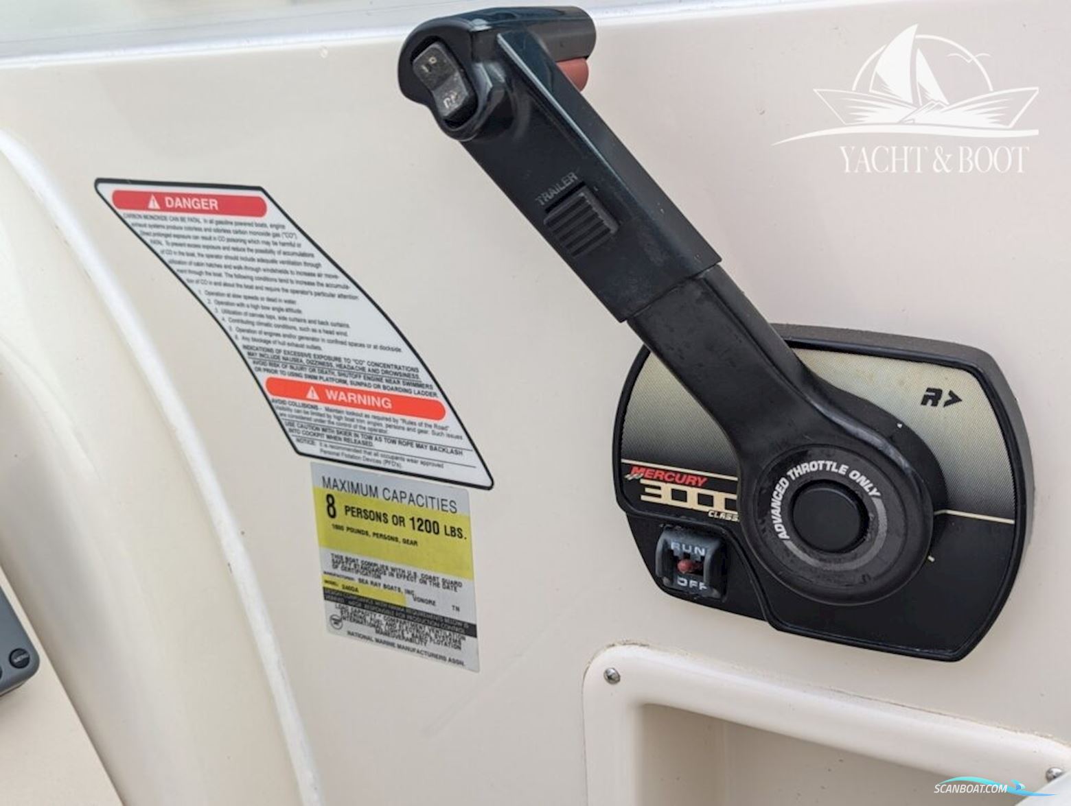 Sea Ray 240 DA Sundancer