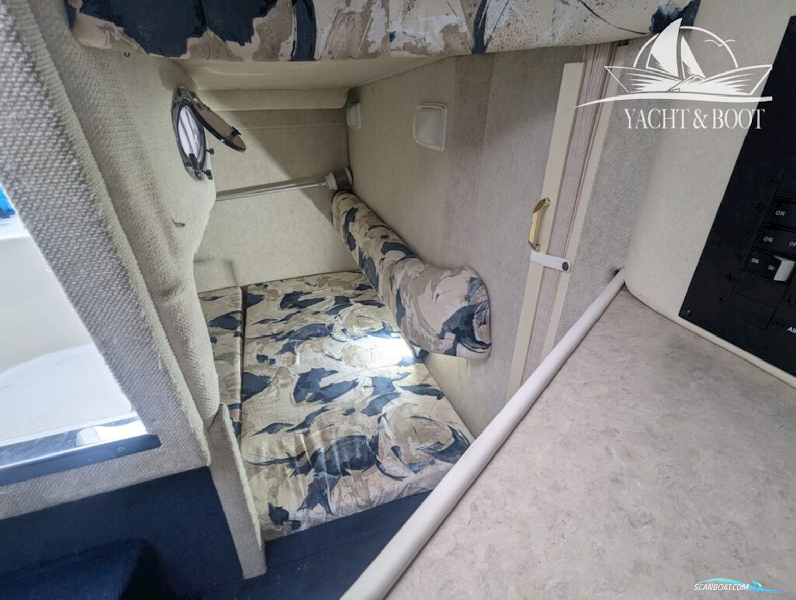 Sea Ray 240 DA Sundancer