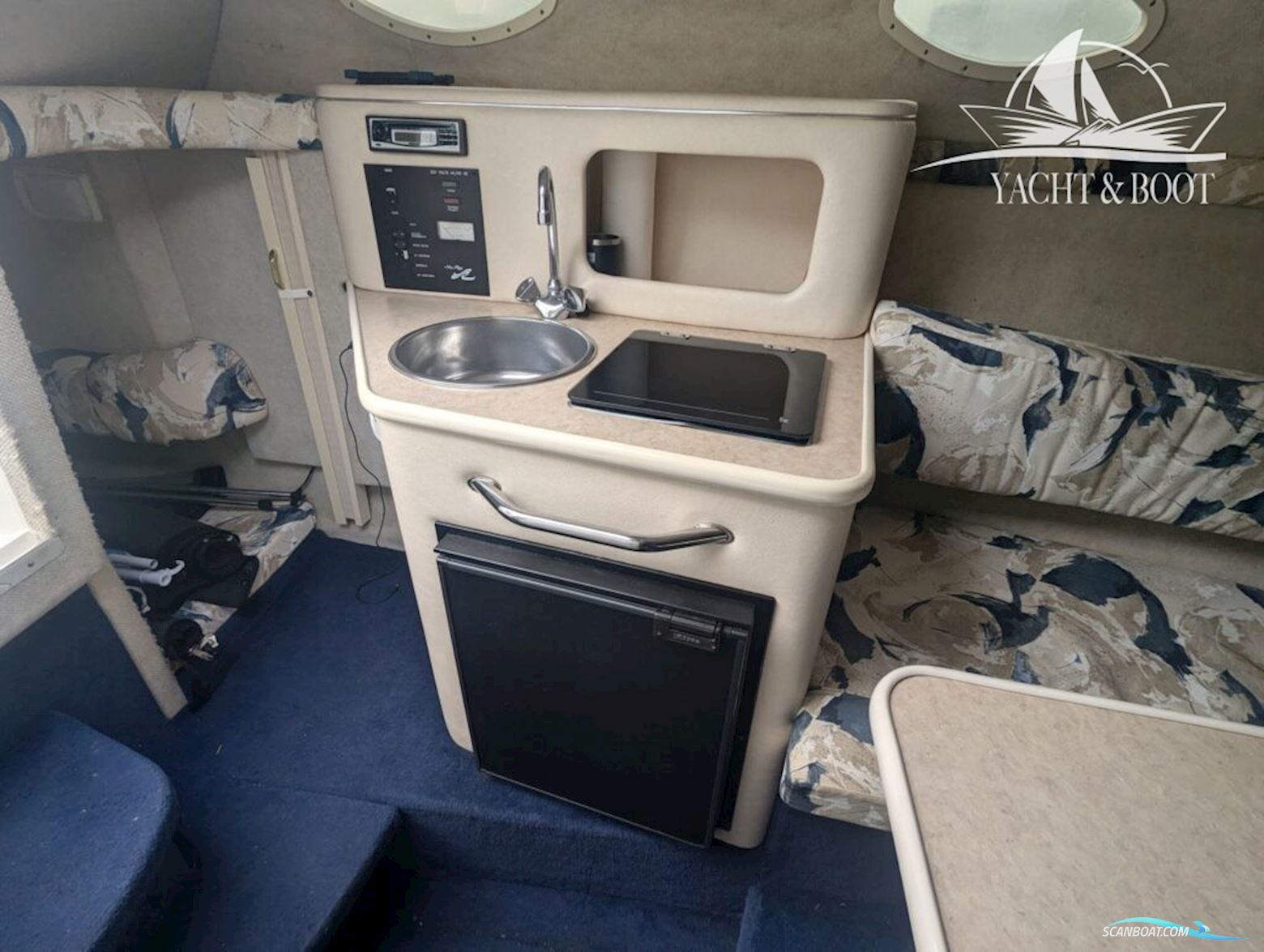 Sea Ray 240 DA Sundancer