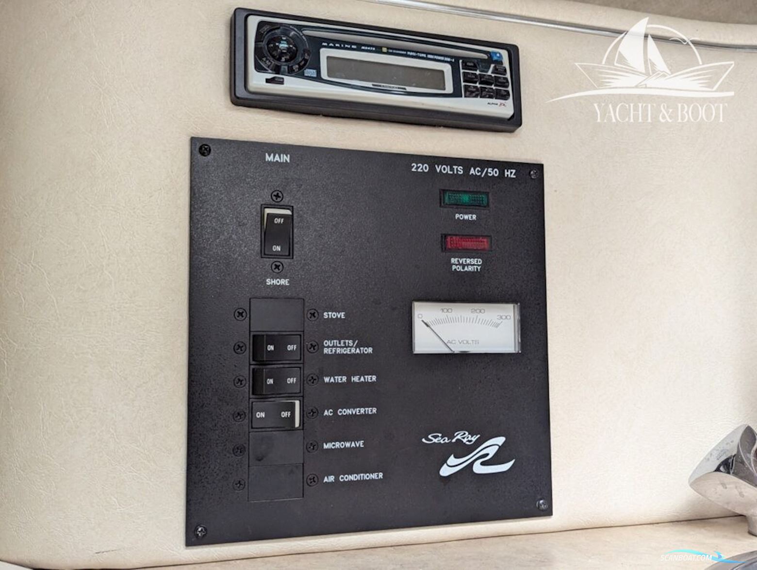 Sea Ray 240 DA Sundancer