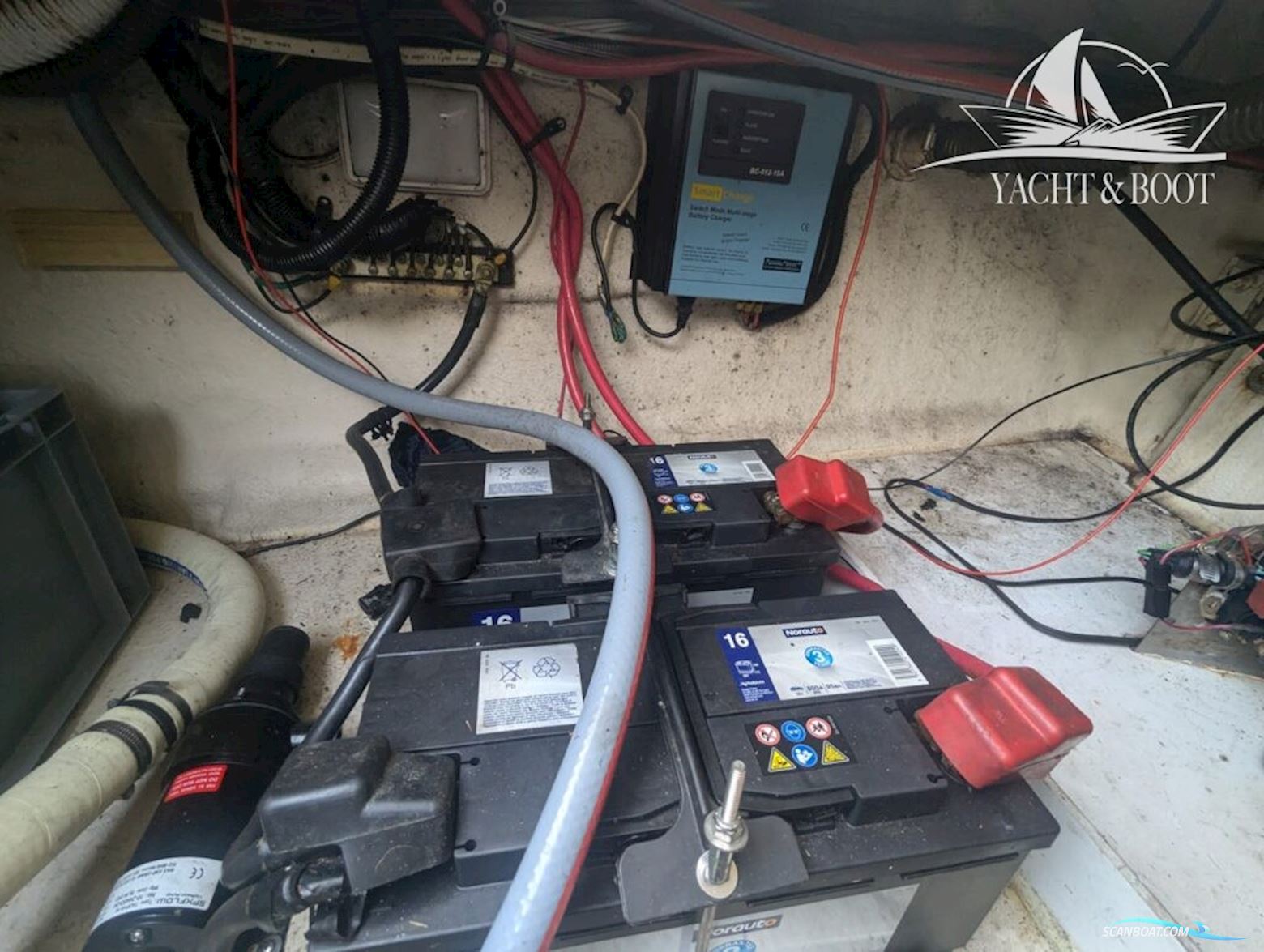 Sea Ray 240 DA Sundancer