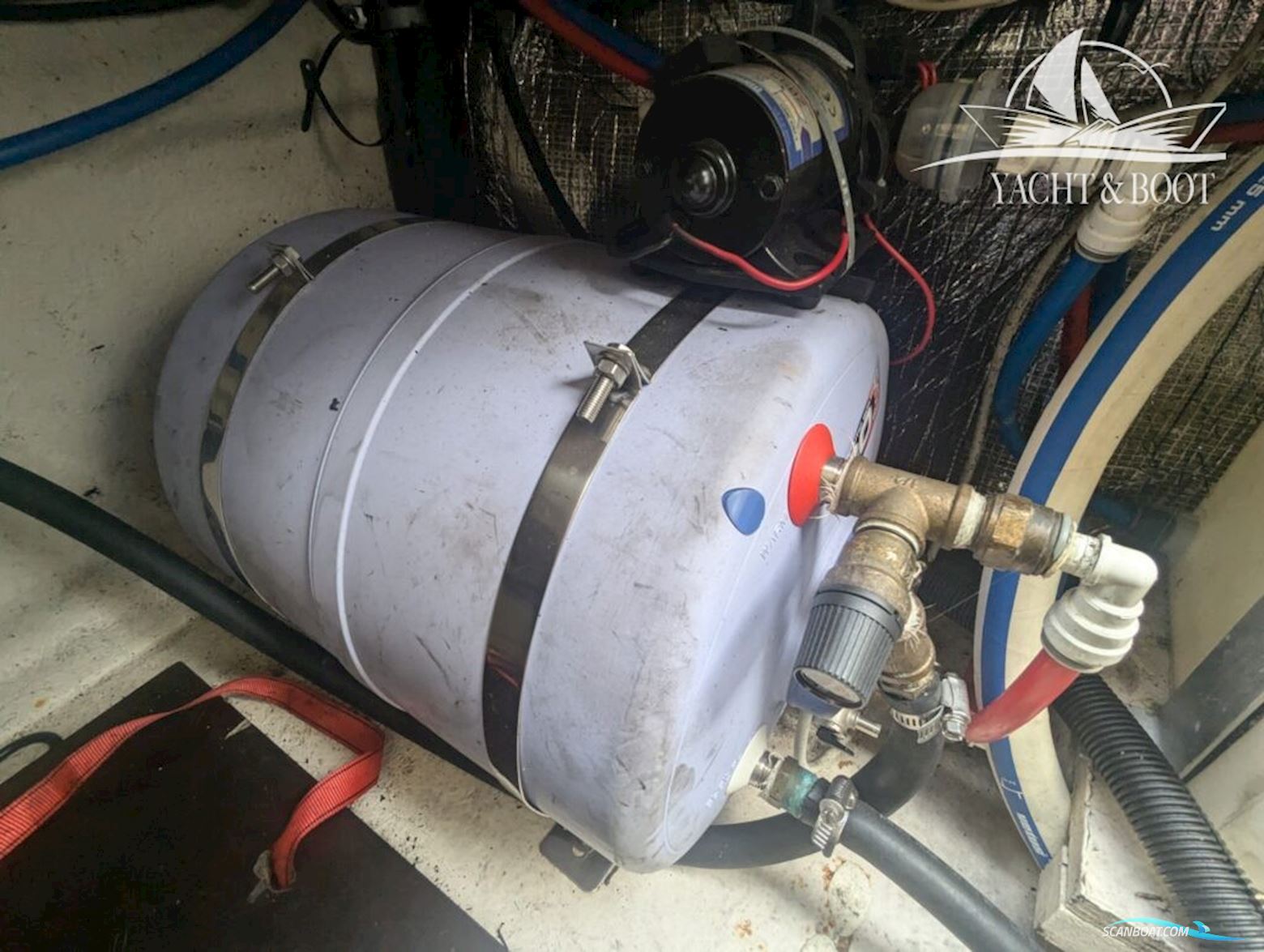 Sea Ray 240 DA Sundancer