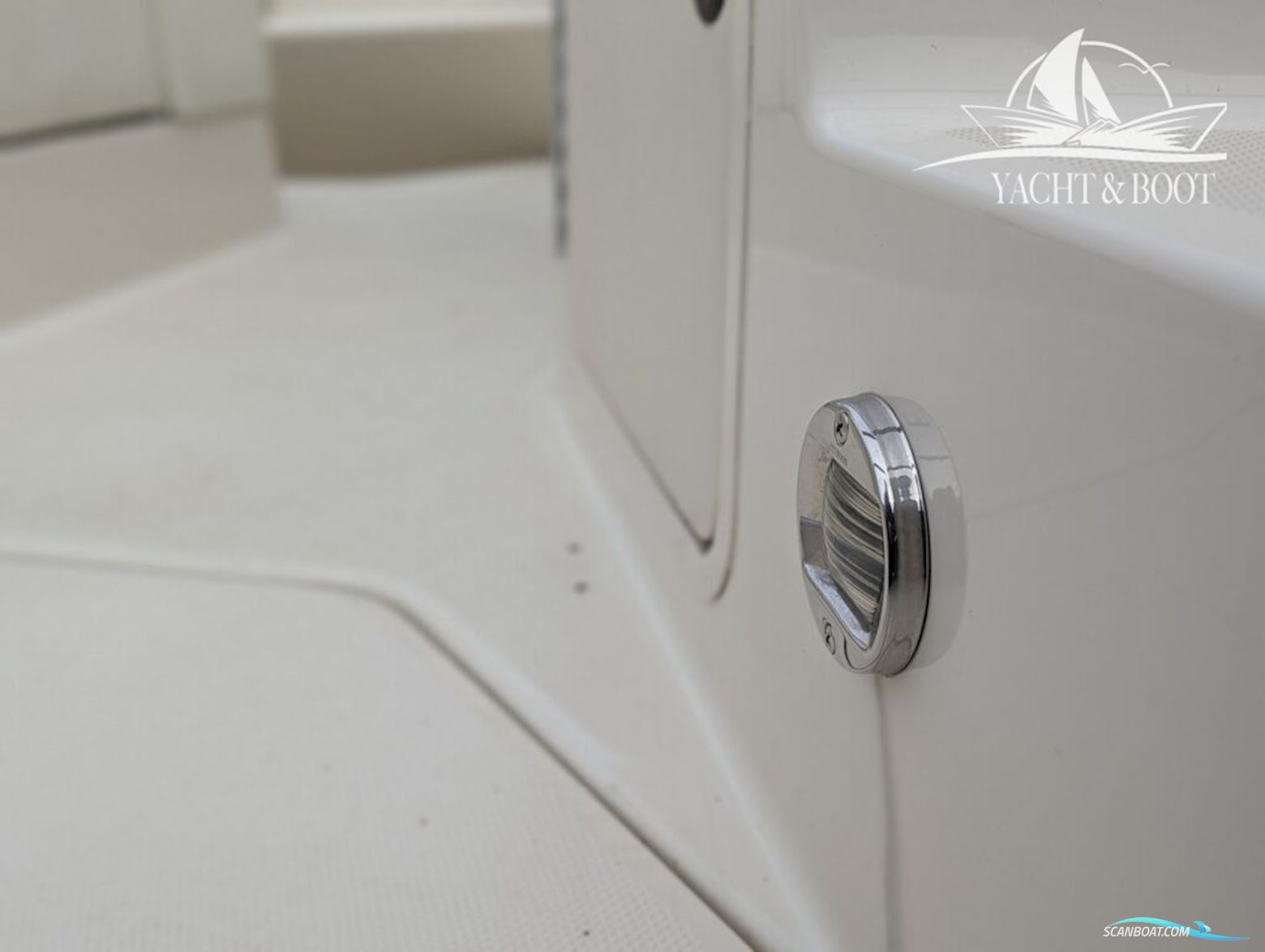 Sea Ray 240 DA Sundancer