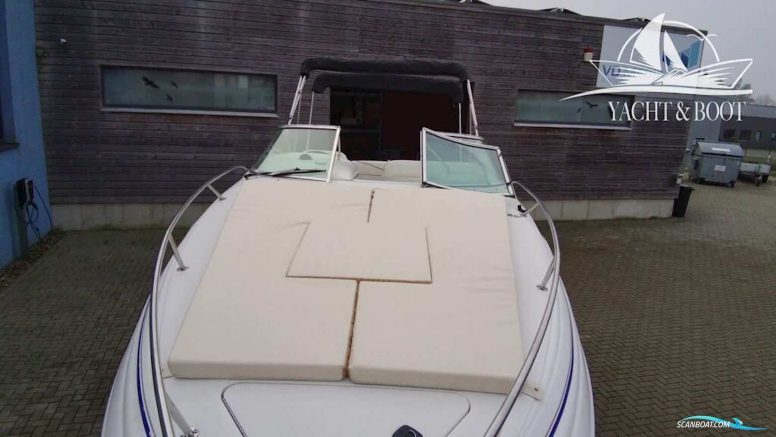 Sea Ray 240 DA Sundancer