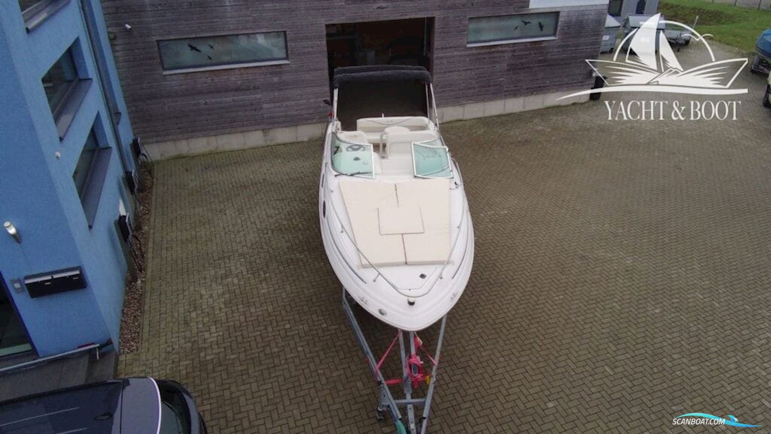 Sea Ray 240 DA Sundancer