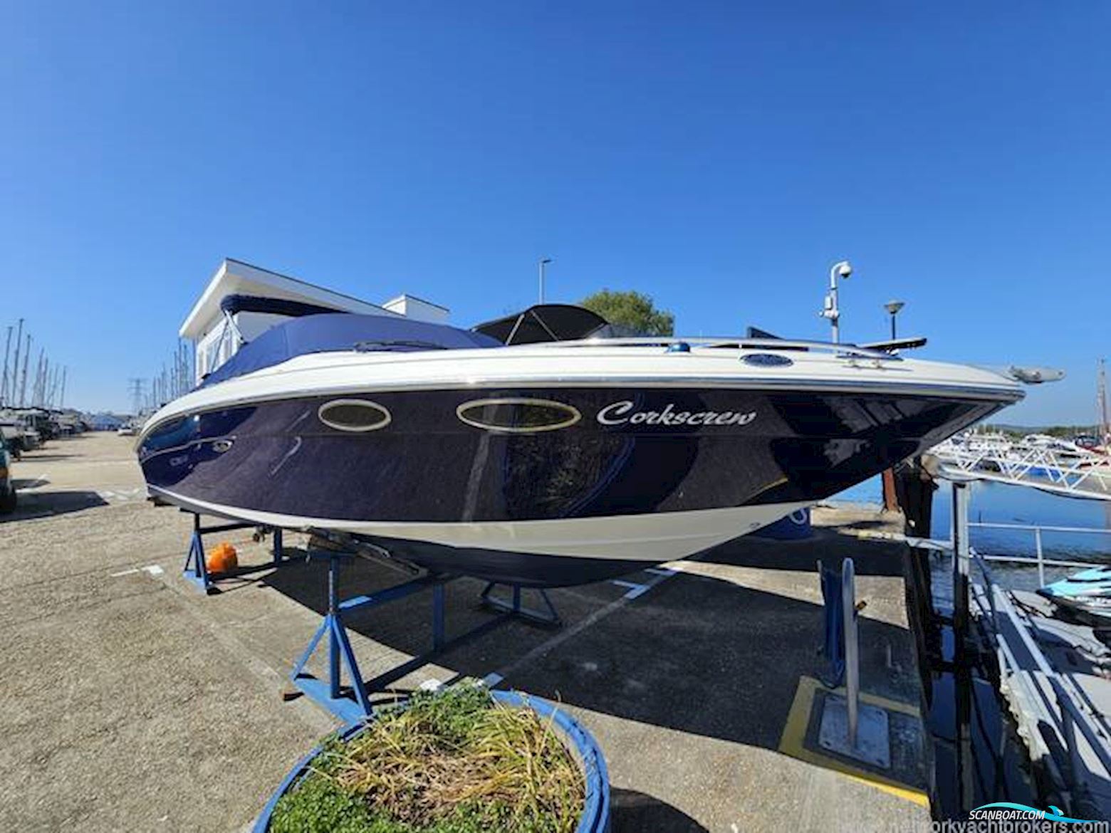 Sea Ray 240 Overnighter
