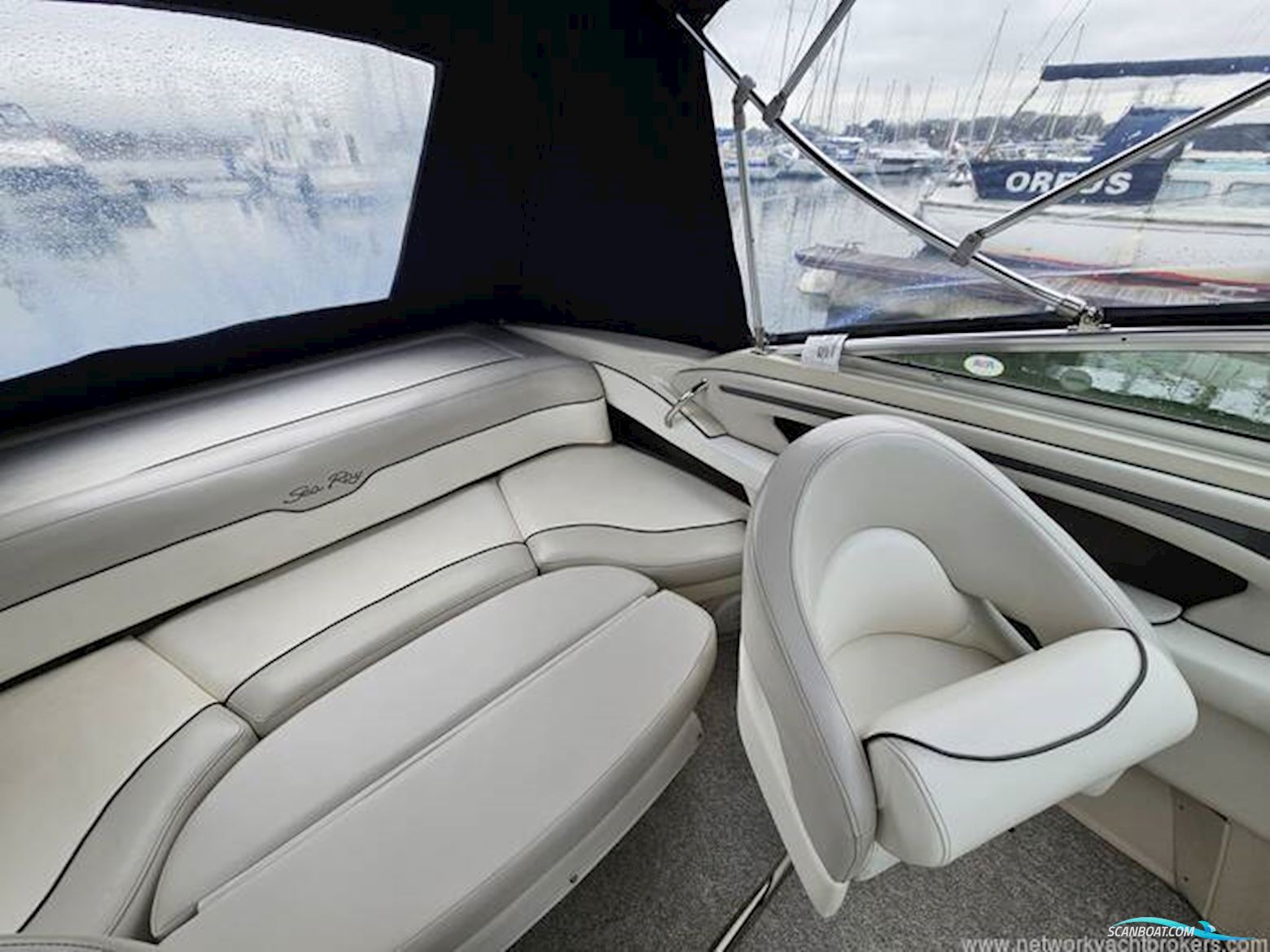 Sea Ray 240 Overnighter