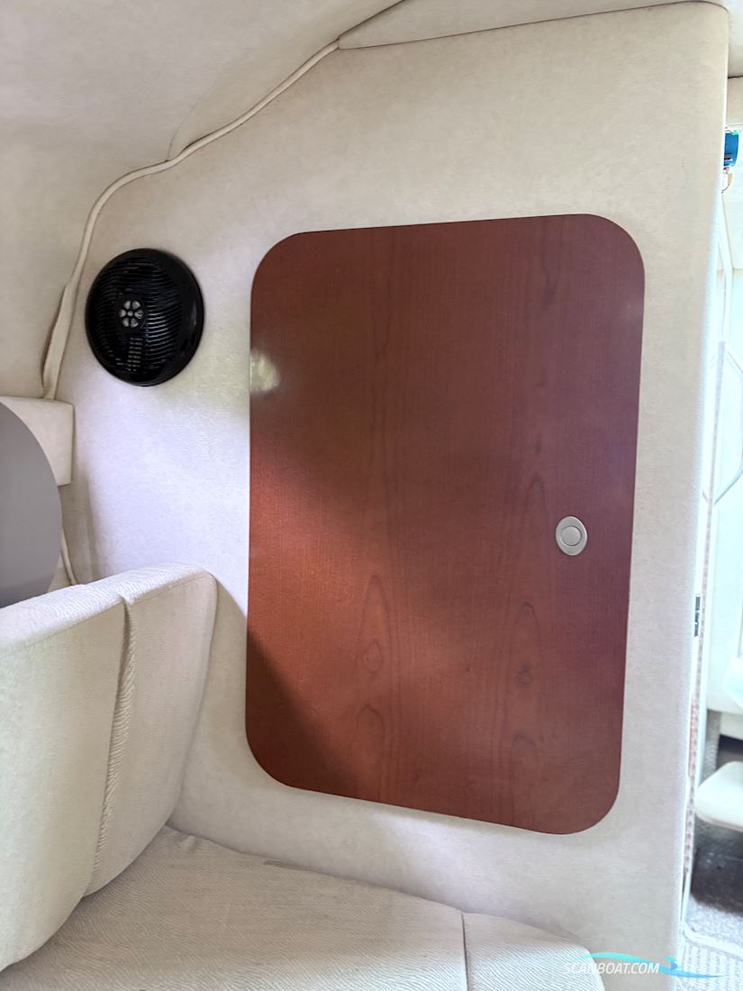 Sea Ray 240 Sundancer mit 3,5 t Ohlmeyer Trailer