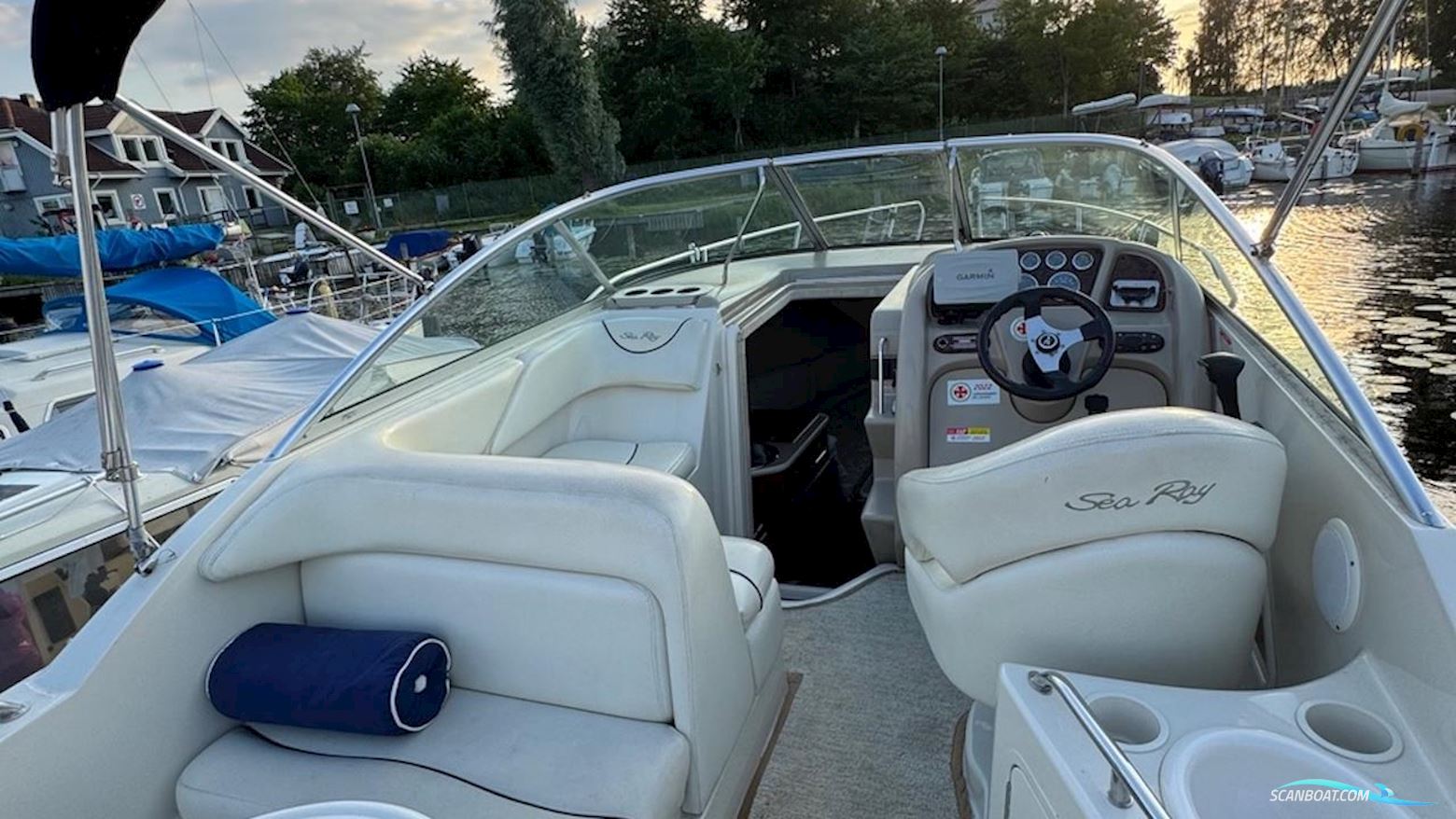 Sea Ray 240 Sundancer