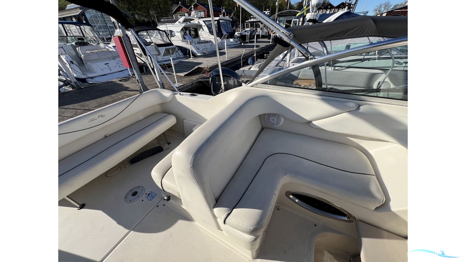 Sea Ray 240 SUNDANCER