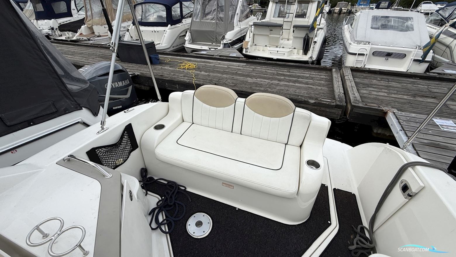 Sea Ray 240 Sundancer