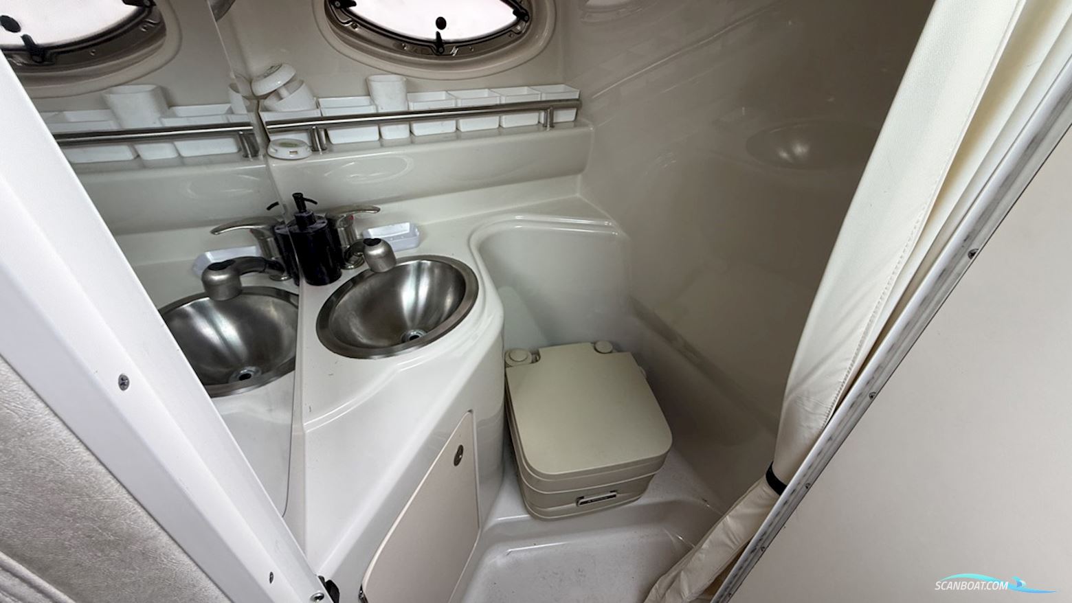 Sea Ray 240 Sundancer