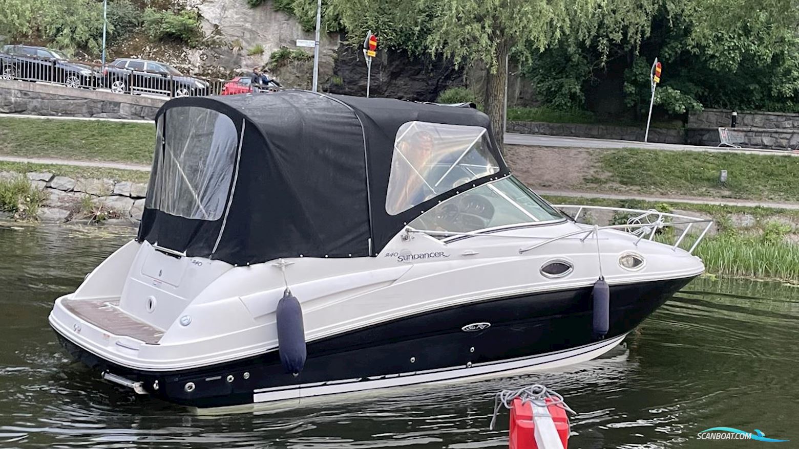Sea Ray 240 SUNDANCER