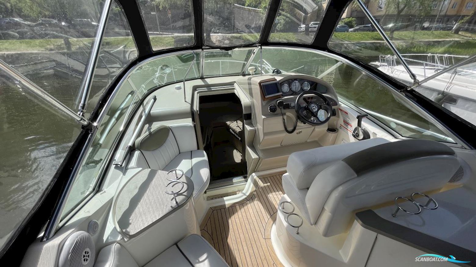 Sea Ray 240 SUNDANCER