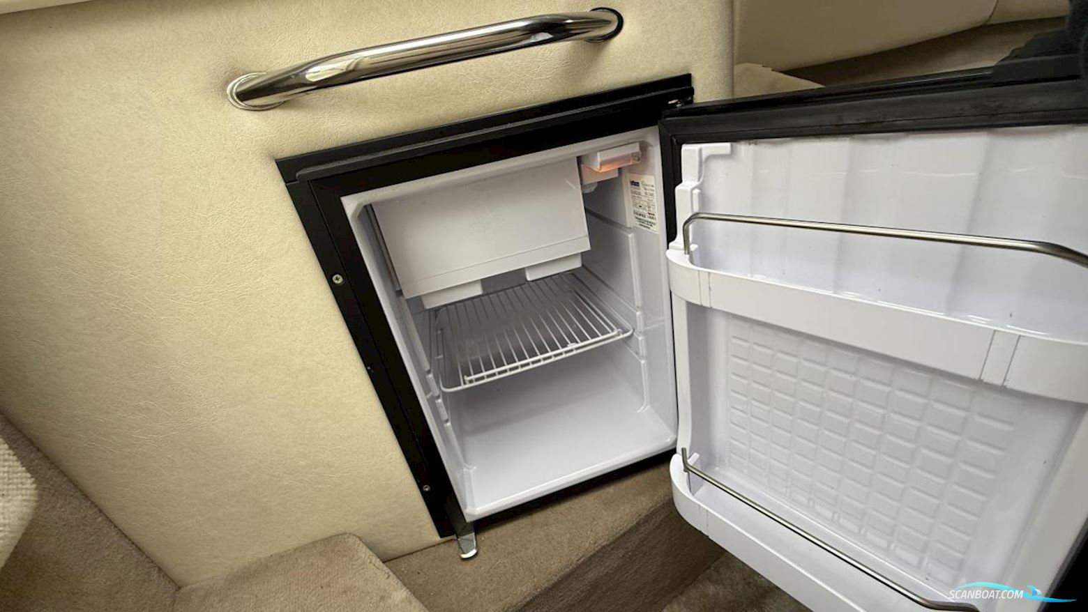 Sea Ray 245 WEEKENDER