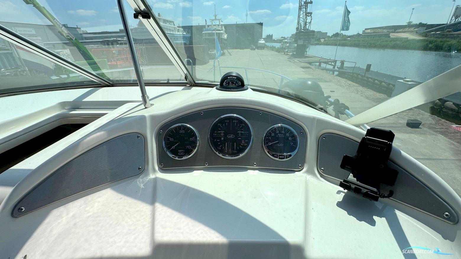 Sea Ray 255 Sundancer