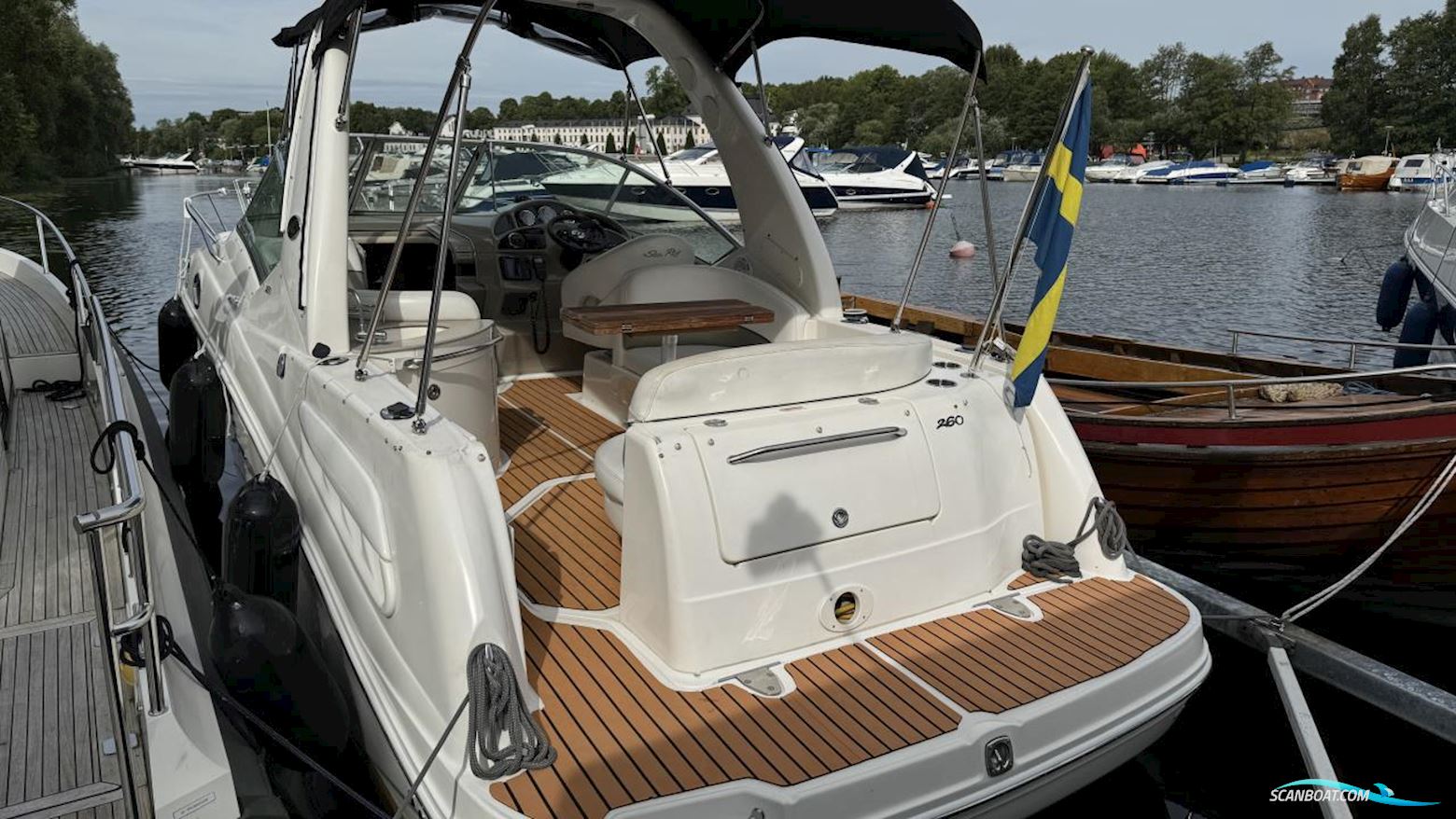 Sea Ray 260 Sundancer