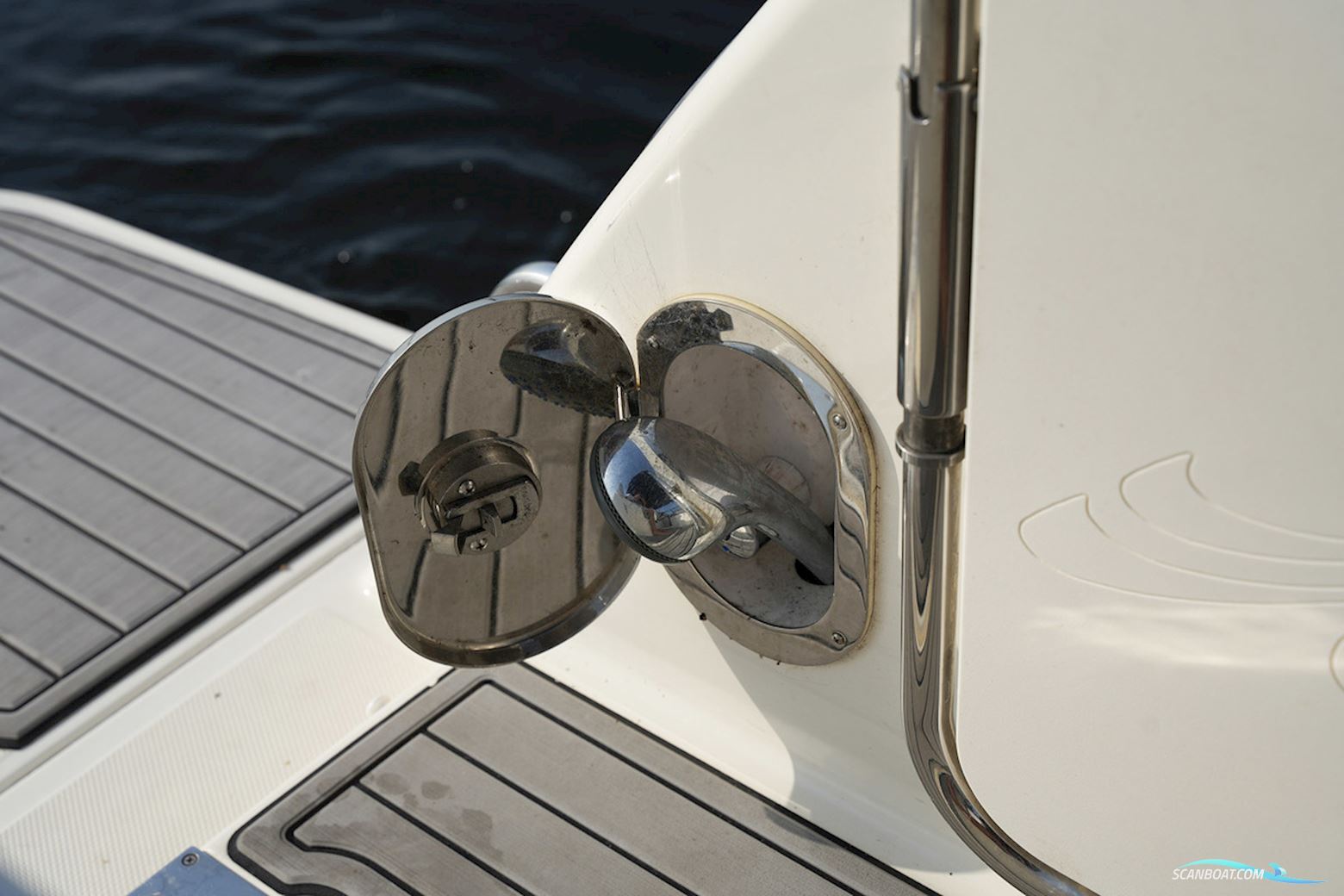 Sea Ray 265