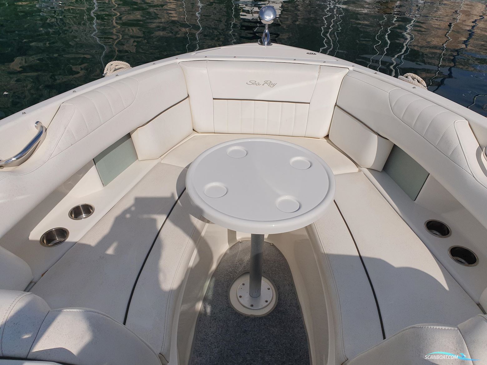 Sea Ray 270 SLX