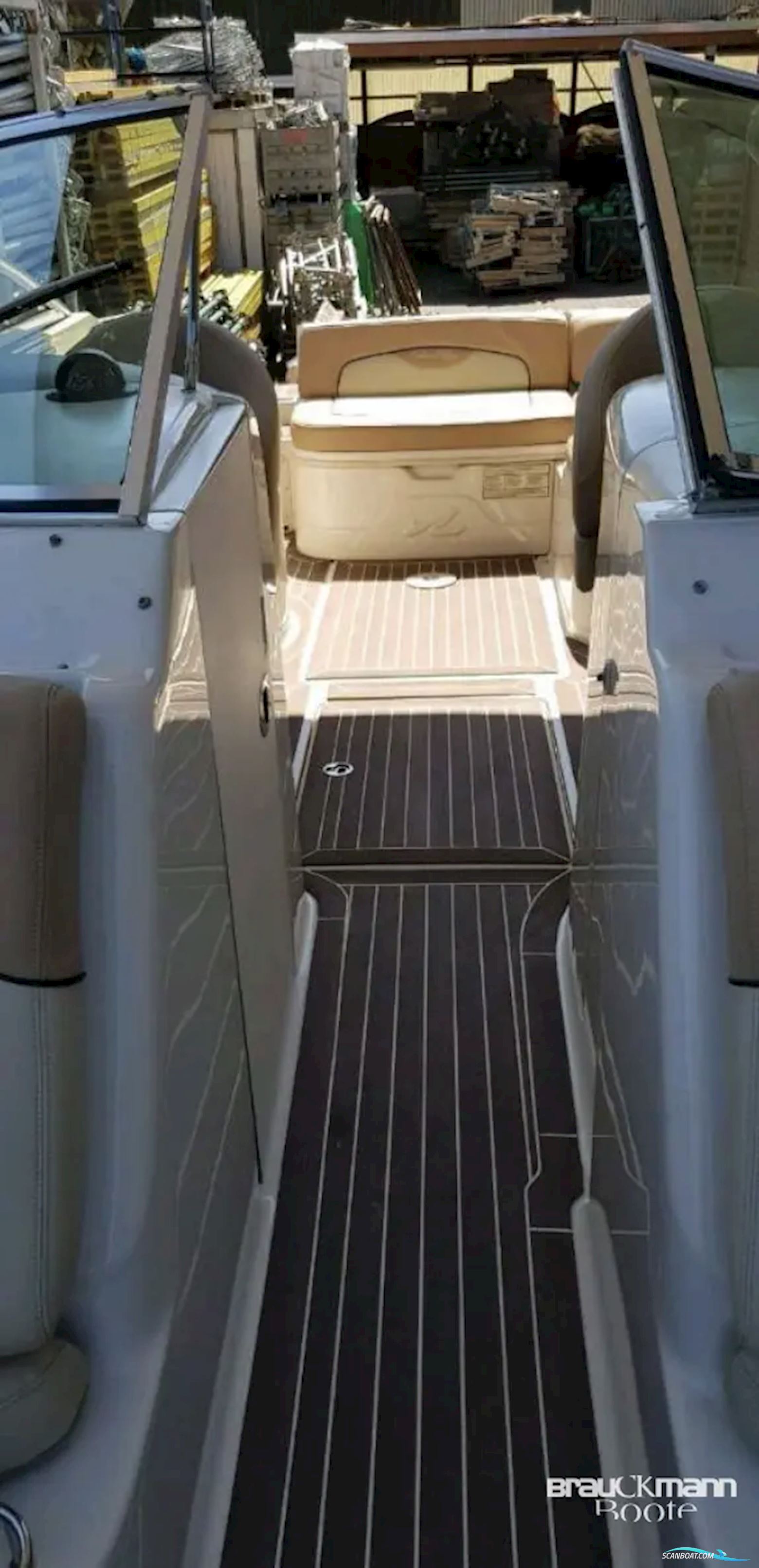 Sea Ray 270 Sundeck