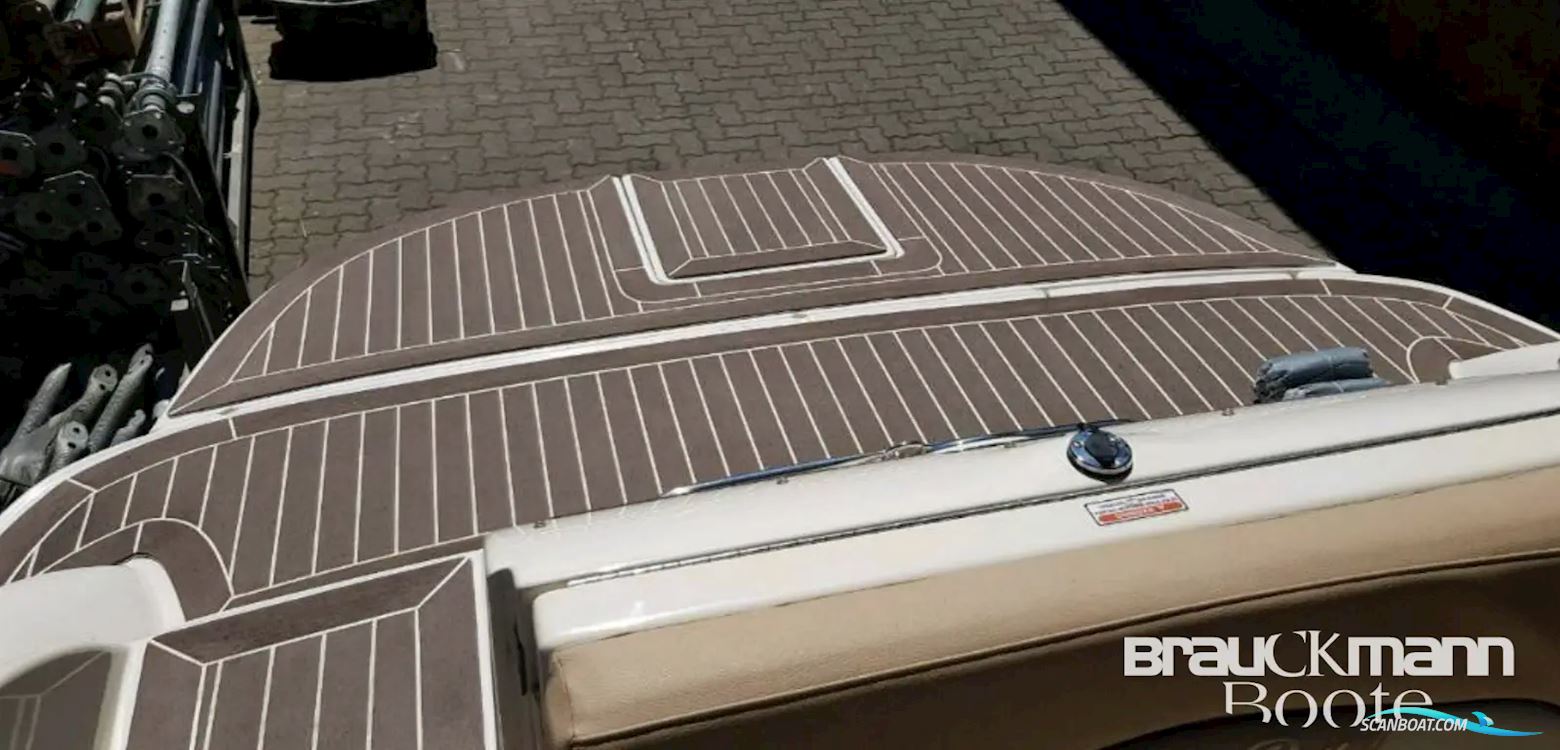 Sea Ray 270 Sundeck