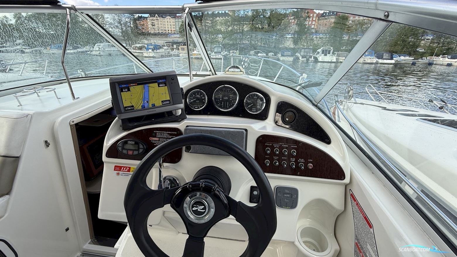 Sea Ray 275 Sundancer