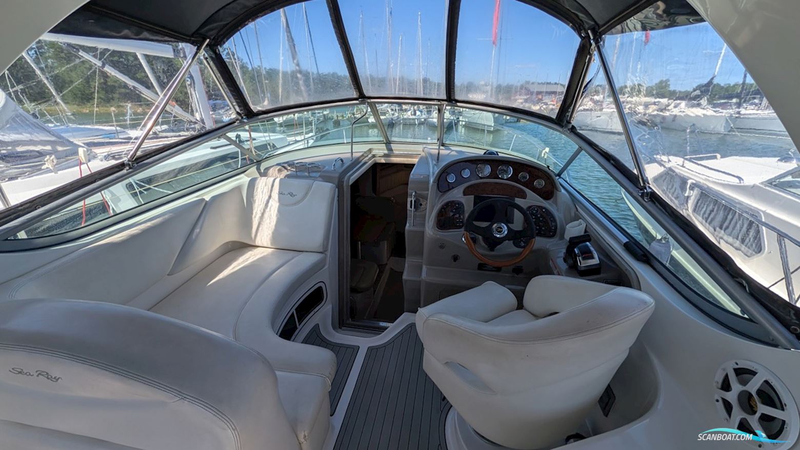 Sea Ray 280 SUNDANCER