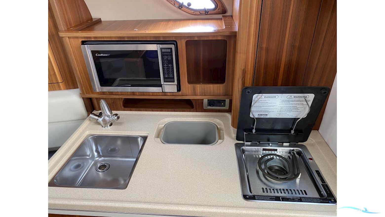Sea Ray 305 Sundancer
