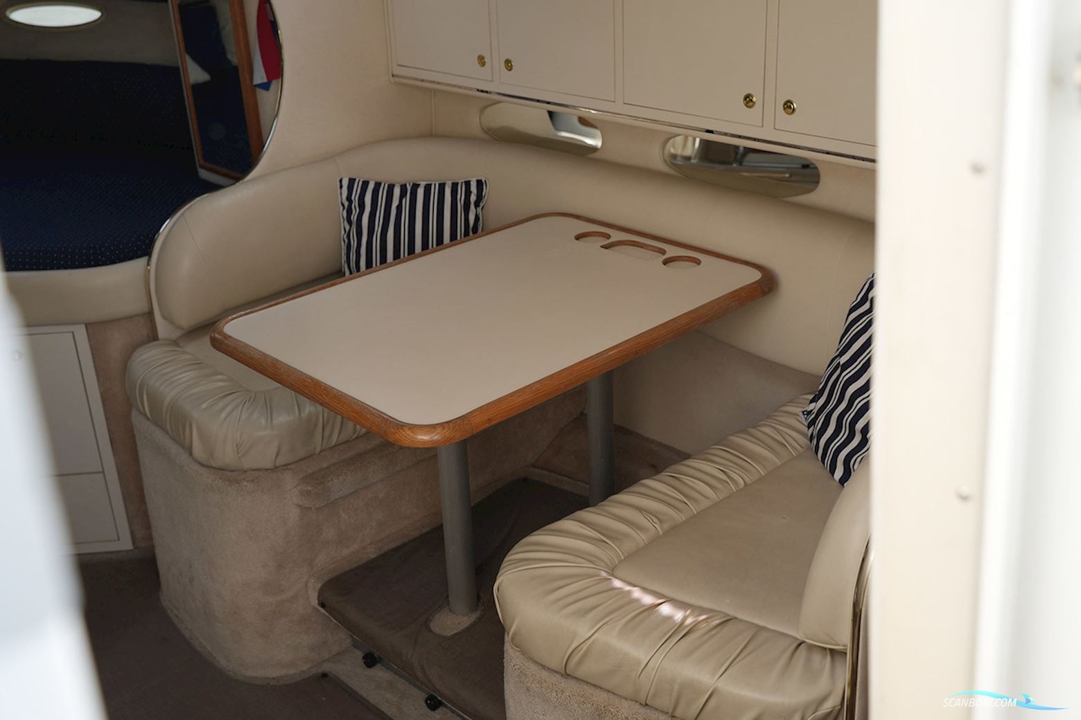 Sea Ray 310 Sundancer